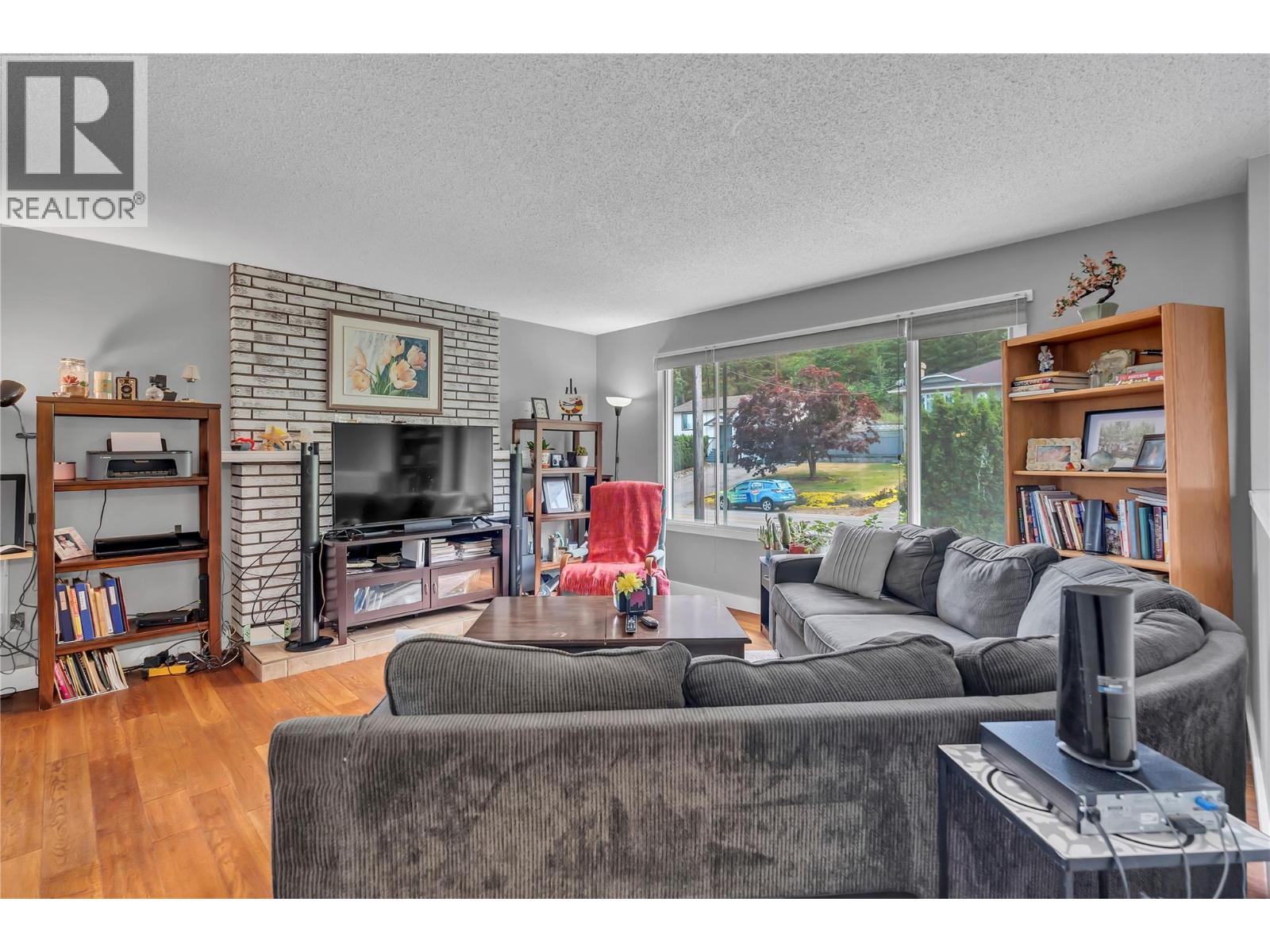 3269 McIver Road W