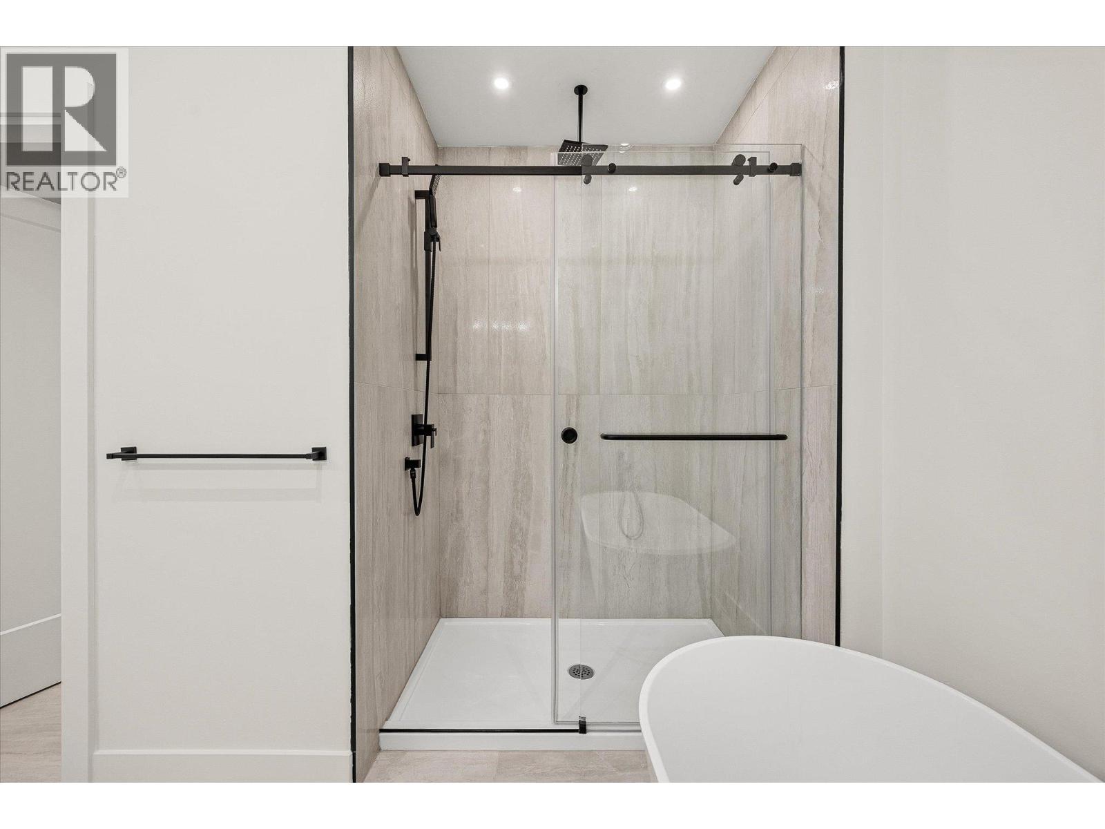 840 Grenfell Avenue Unit# 1
