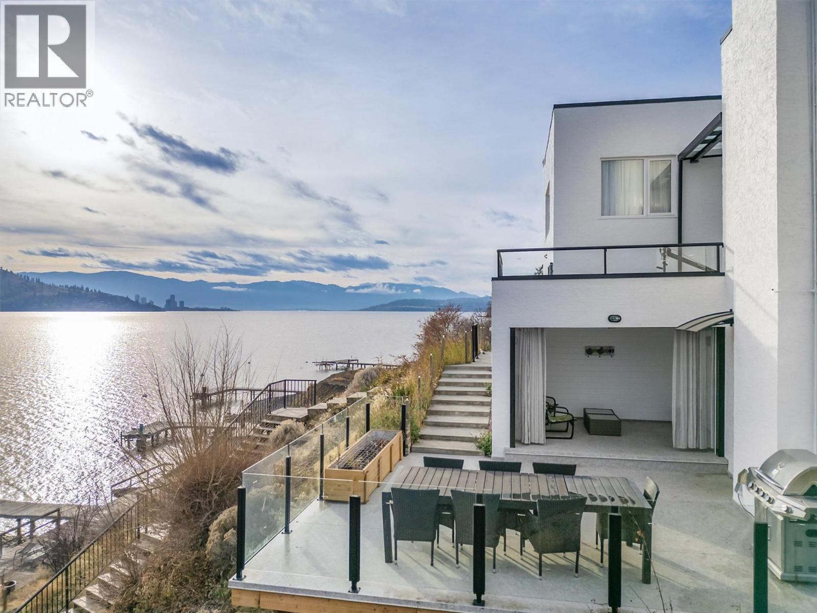 15 Traders Cove Road