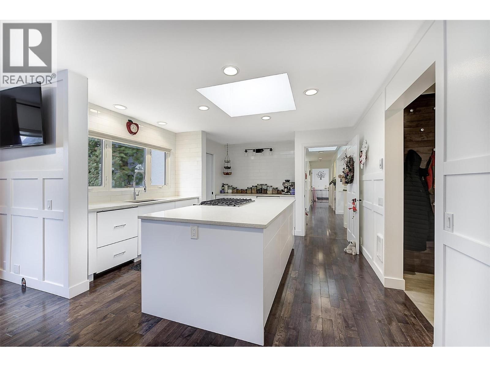 15 Traders Cove Road