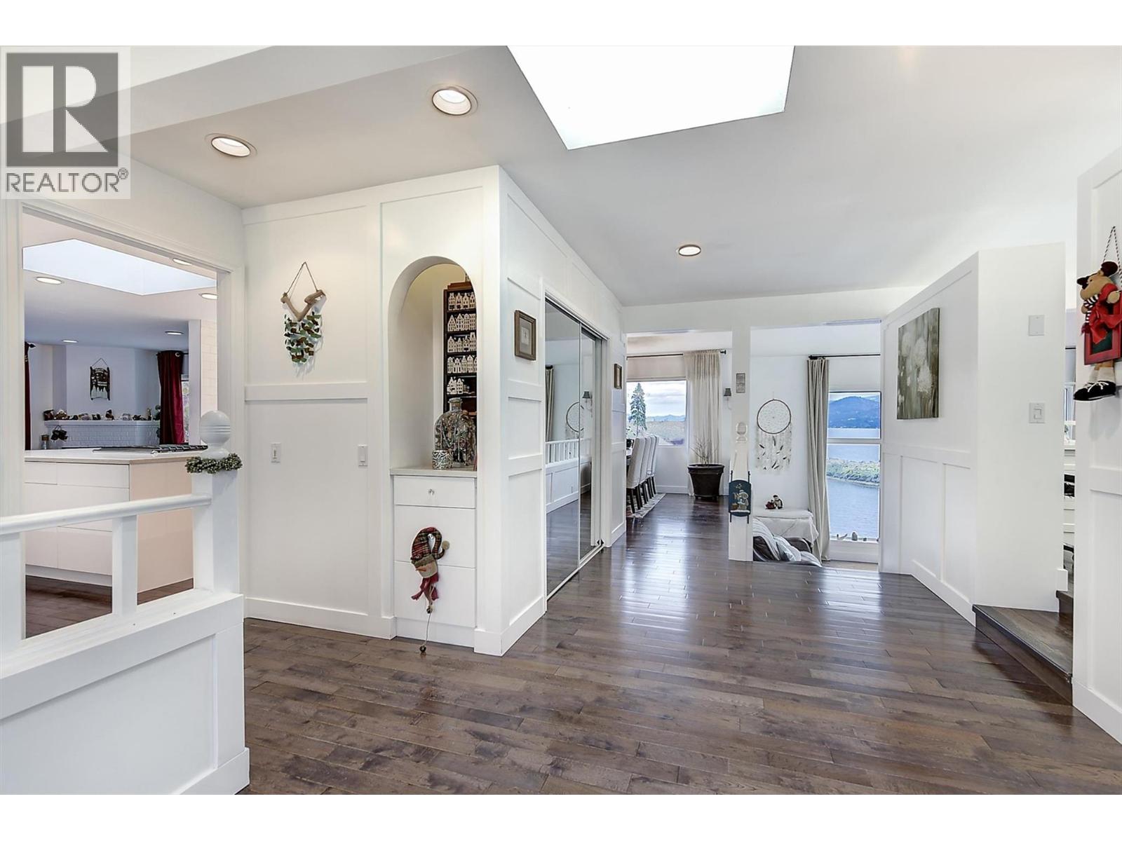 15 Traders Cove Road