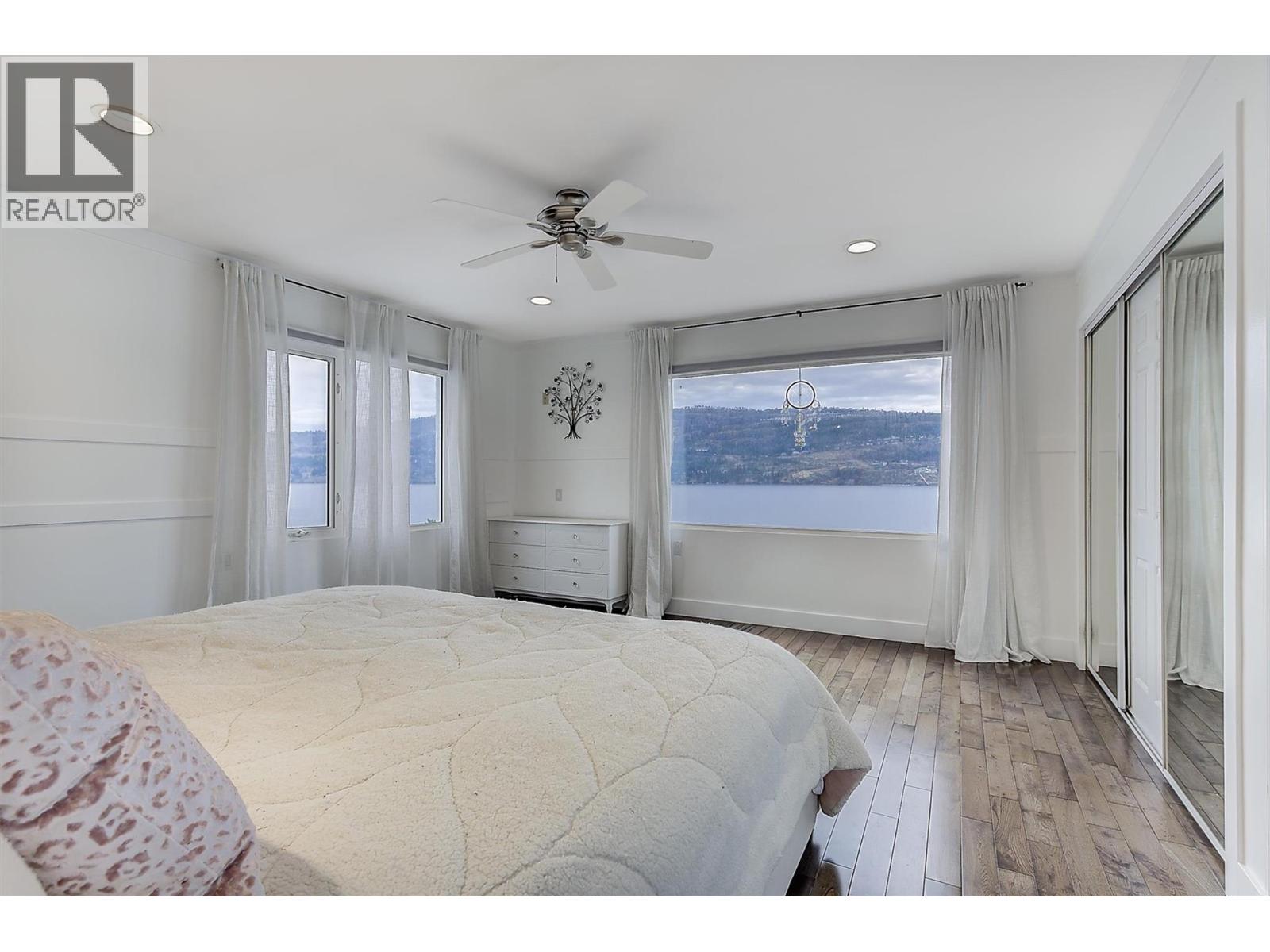 15 Traders Cove Road