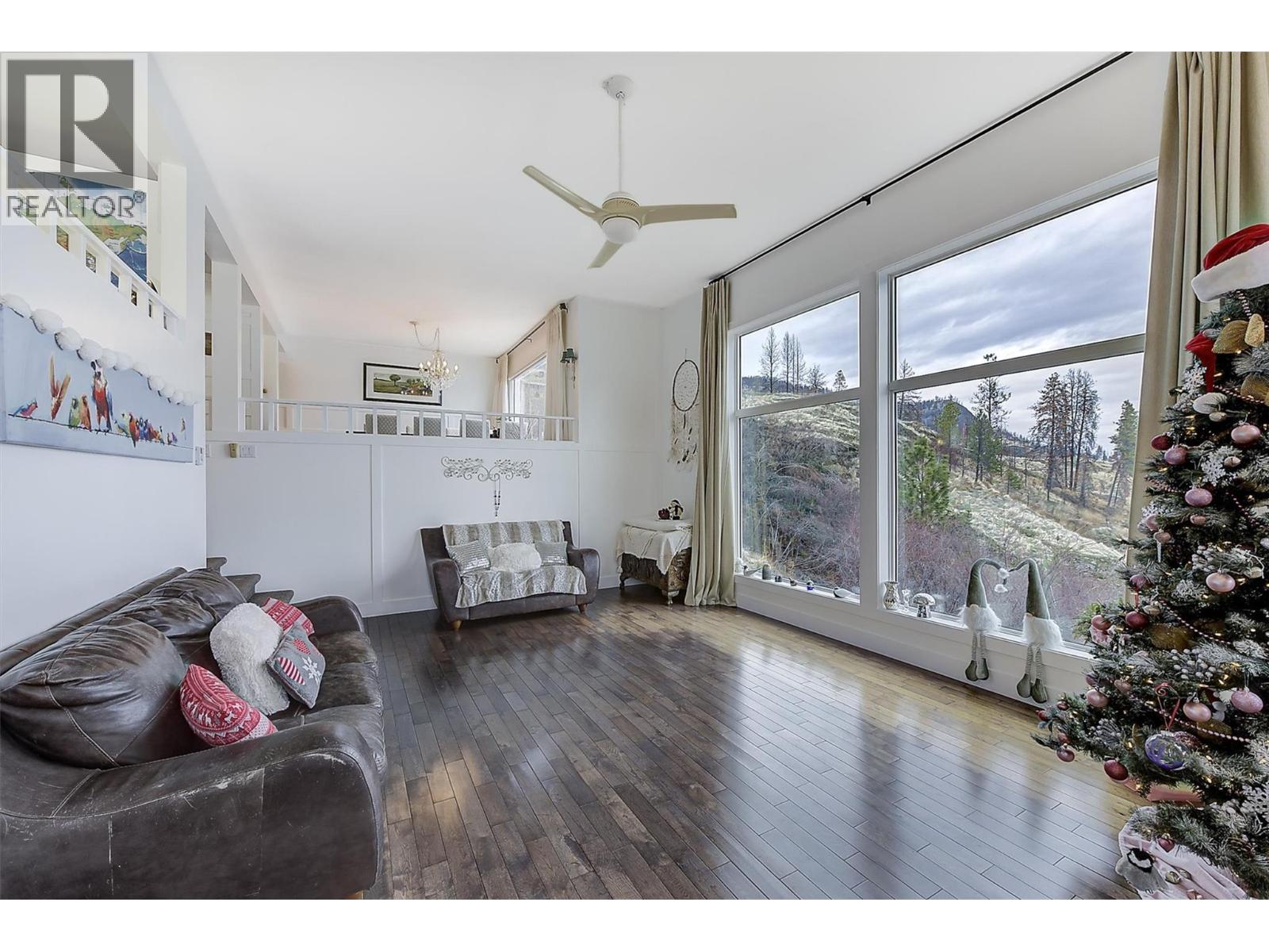 15 Traders Cove Road