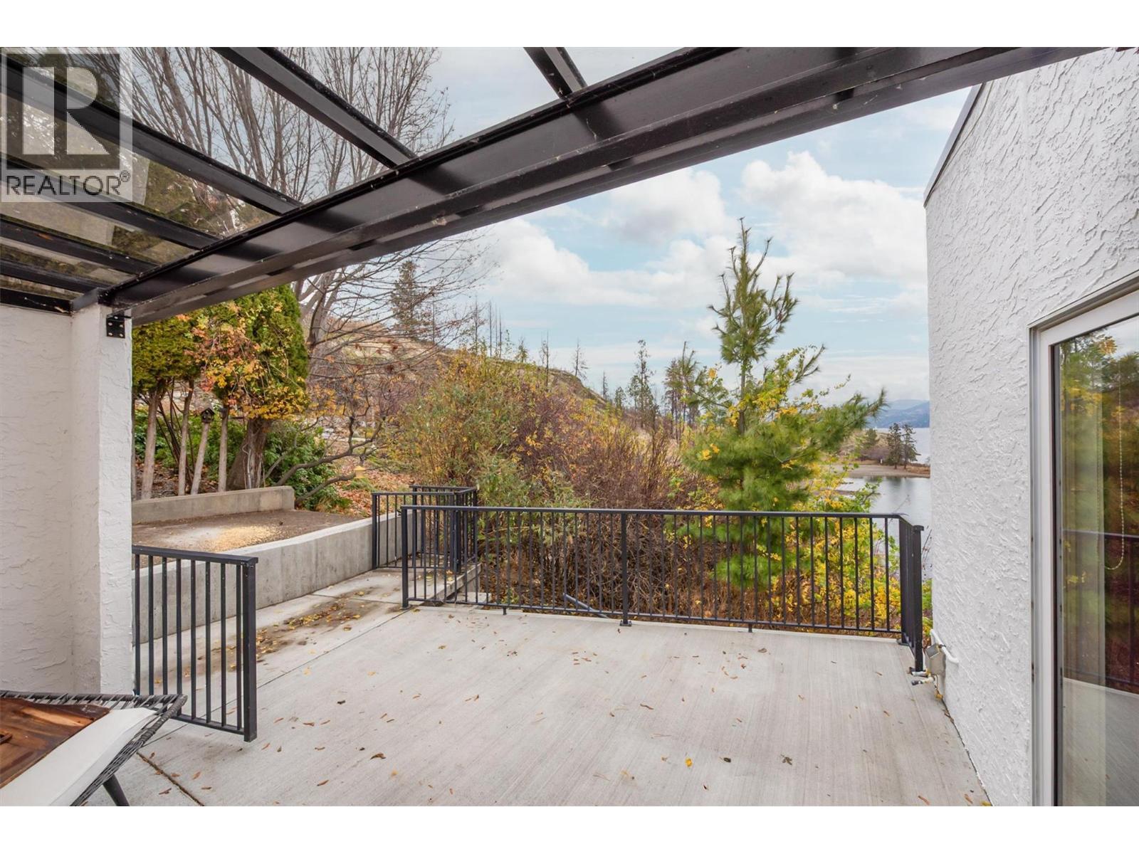 15 Traders Cove Road