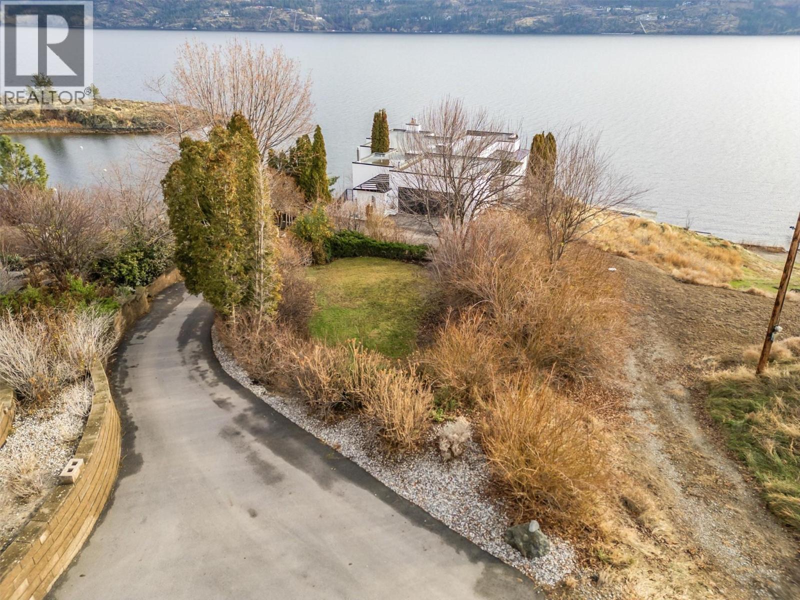 15 Traders Cove Road