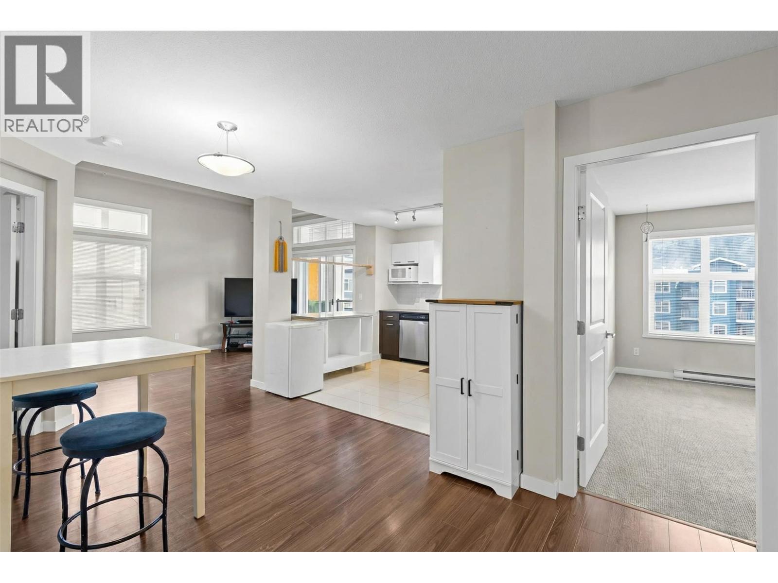 571 Yates Road Unit# 403