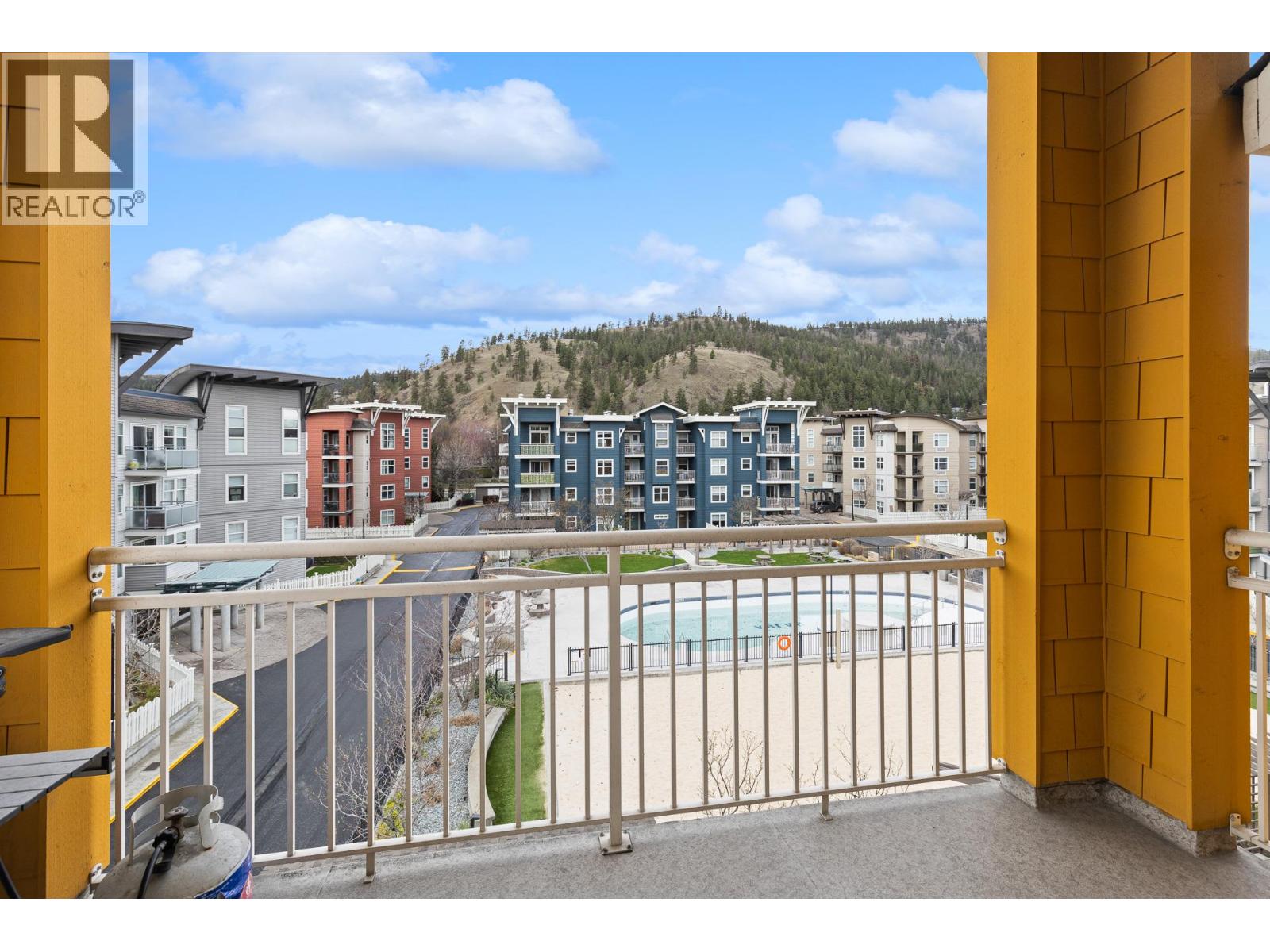 571 Yates Road Unit# 403