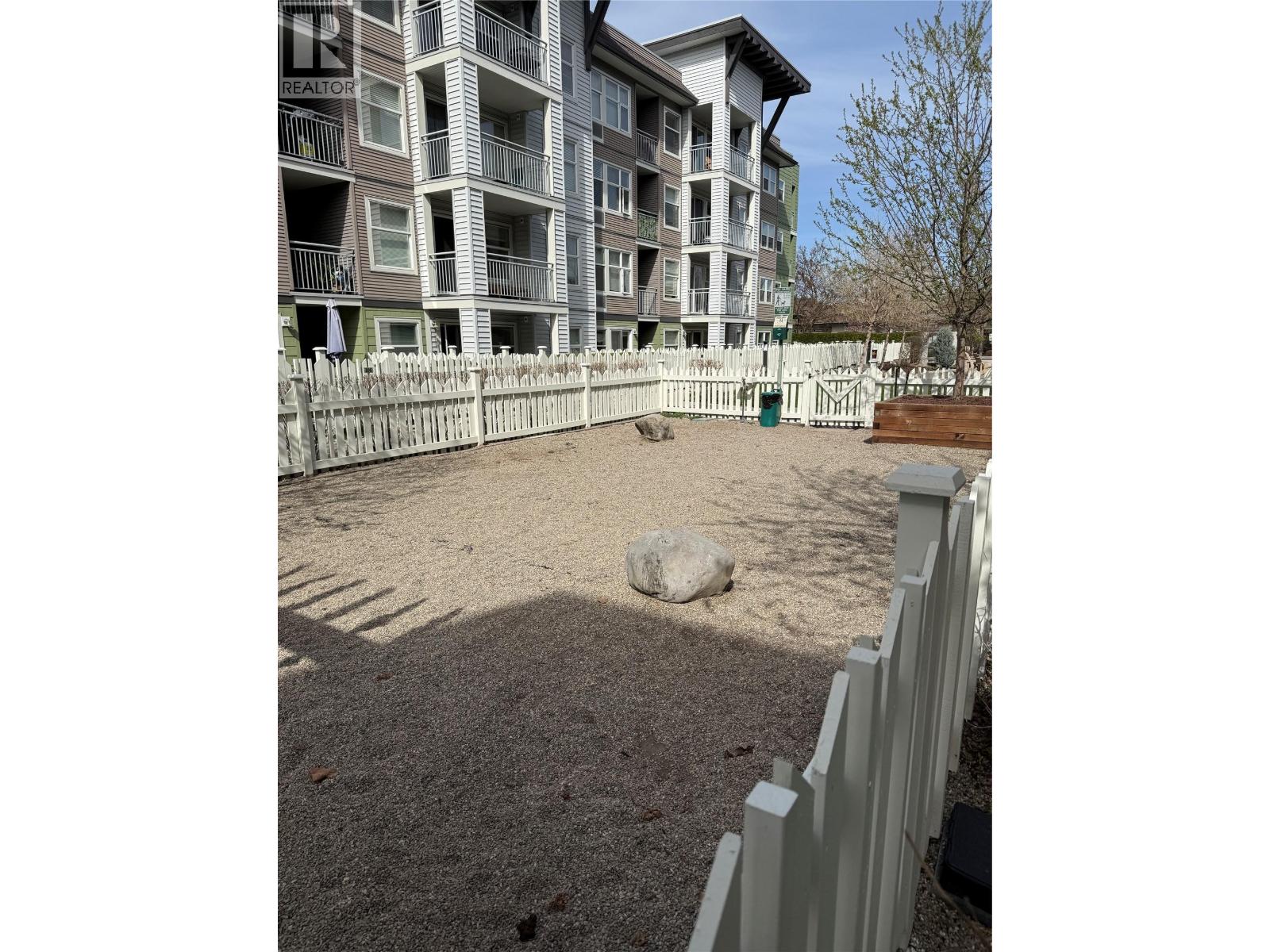 571 Yates Road Unit# 403