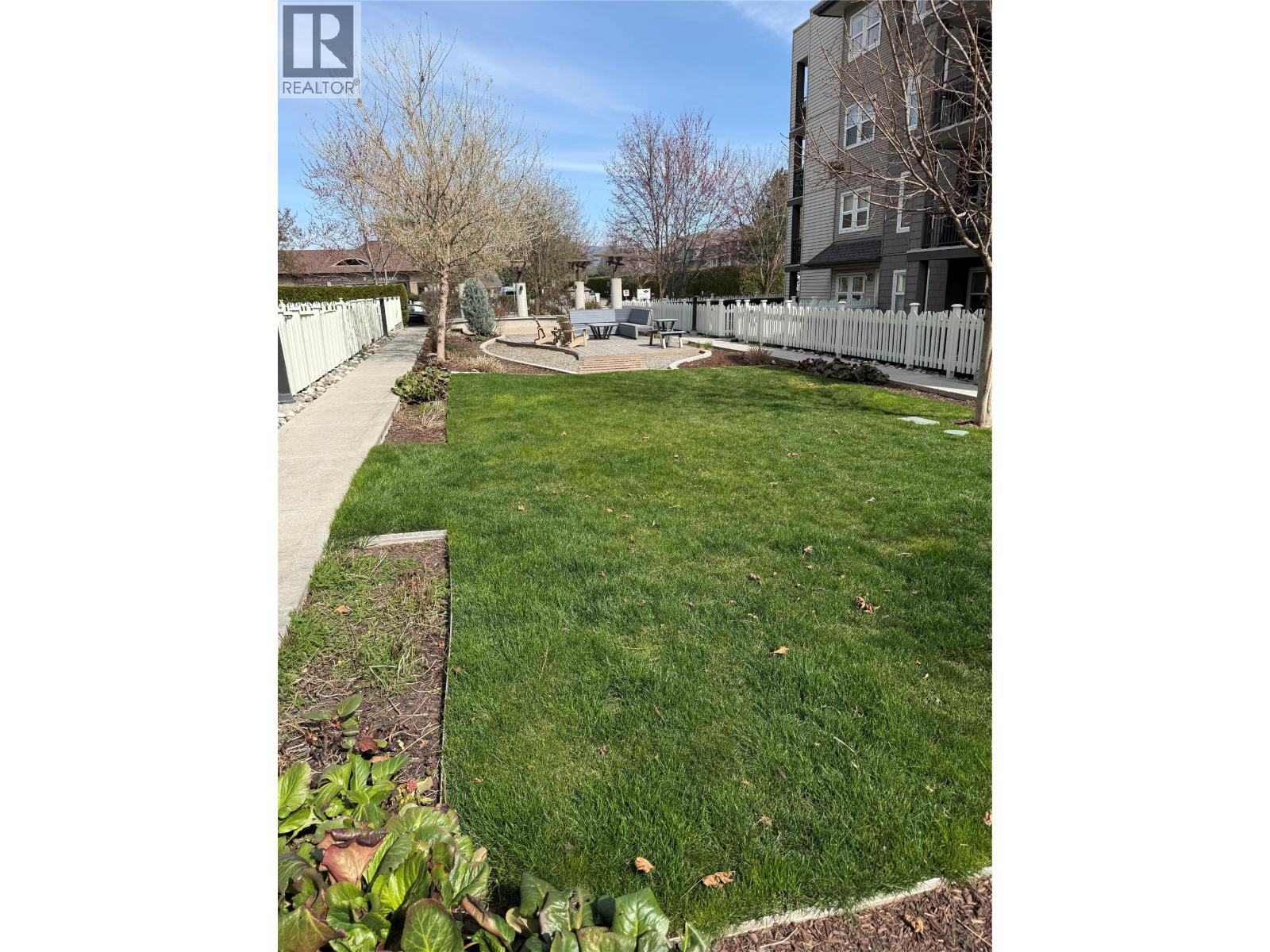 571 Yates Road Unit# 403
