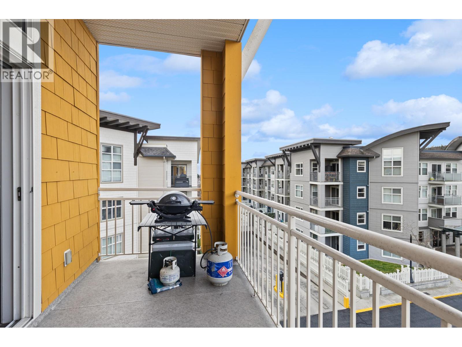 571 Yates Road Unit# 403