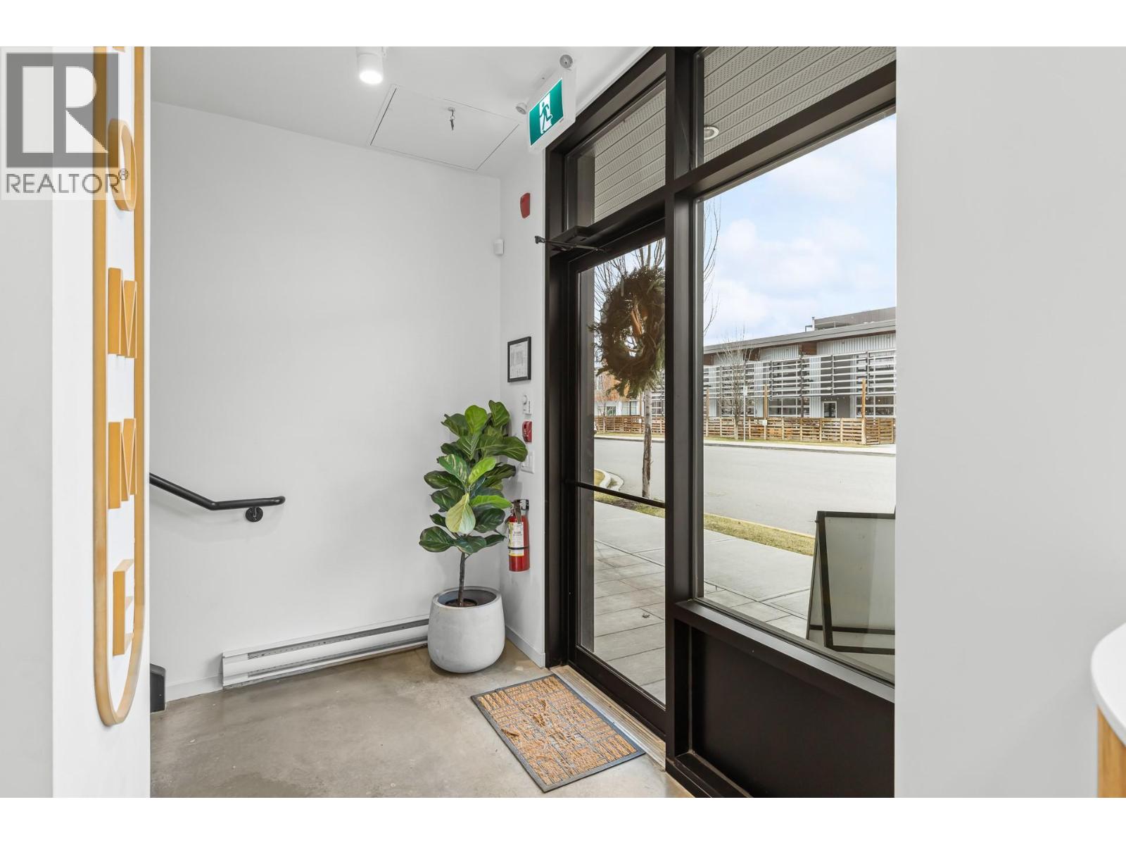 815 Vaughan Avenue Unit# 103