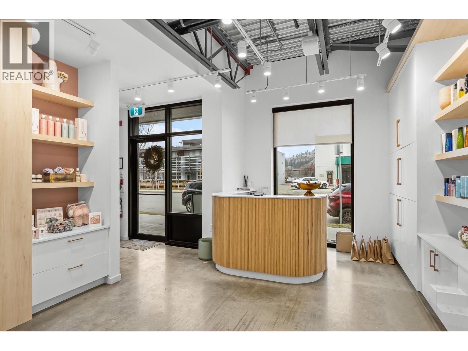815 Vaughan Avenue Unit# 103