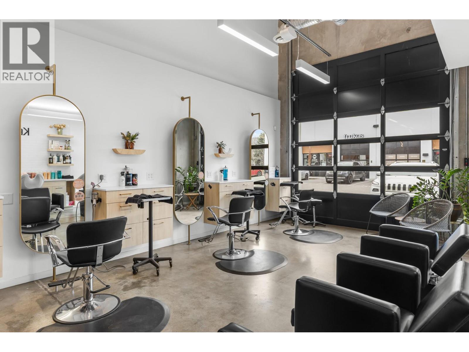815 Vaughan Avenue Unit# 103