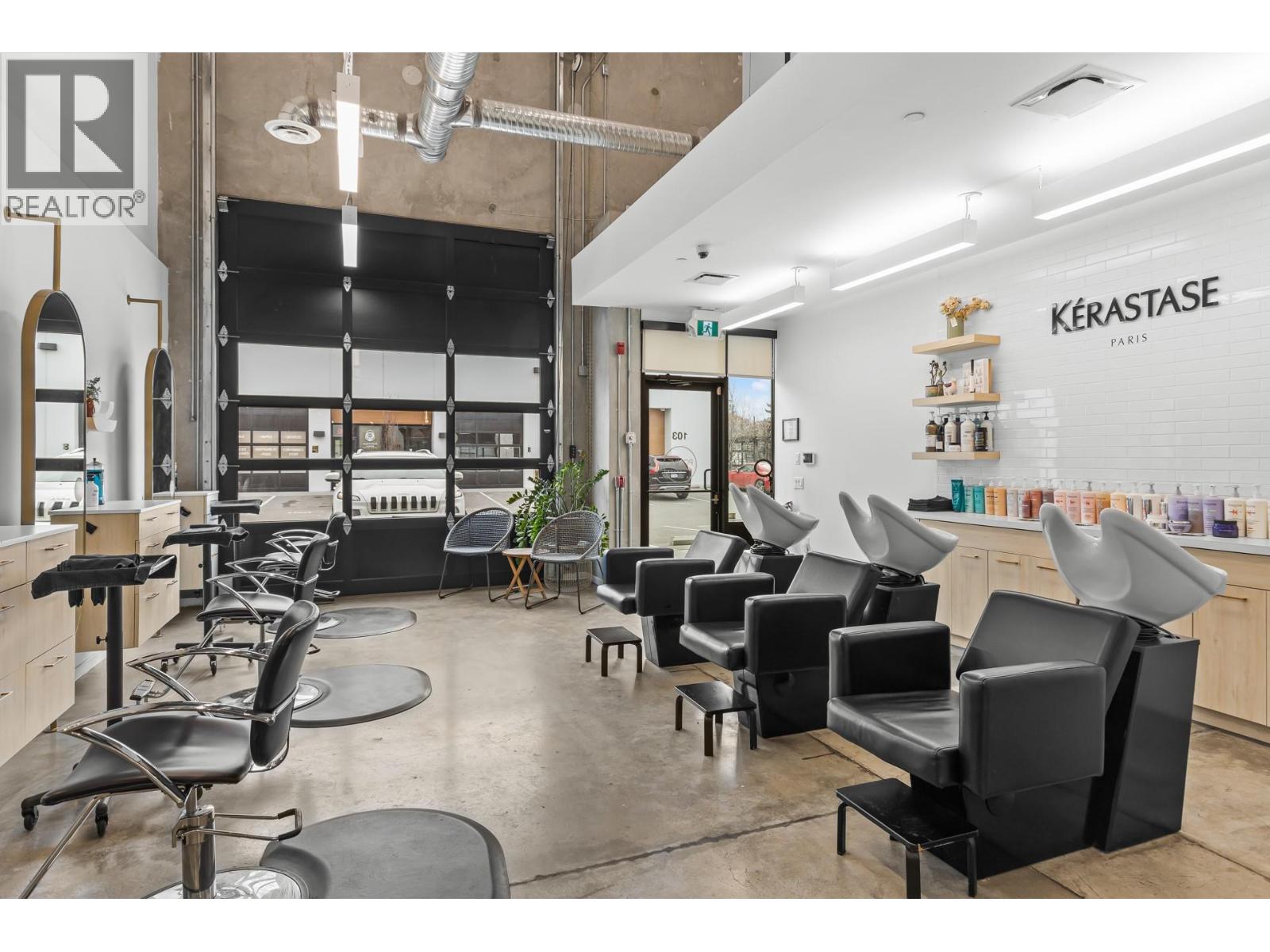 815 Vaughan Avenue Unit# 103