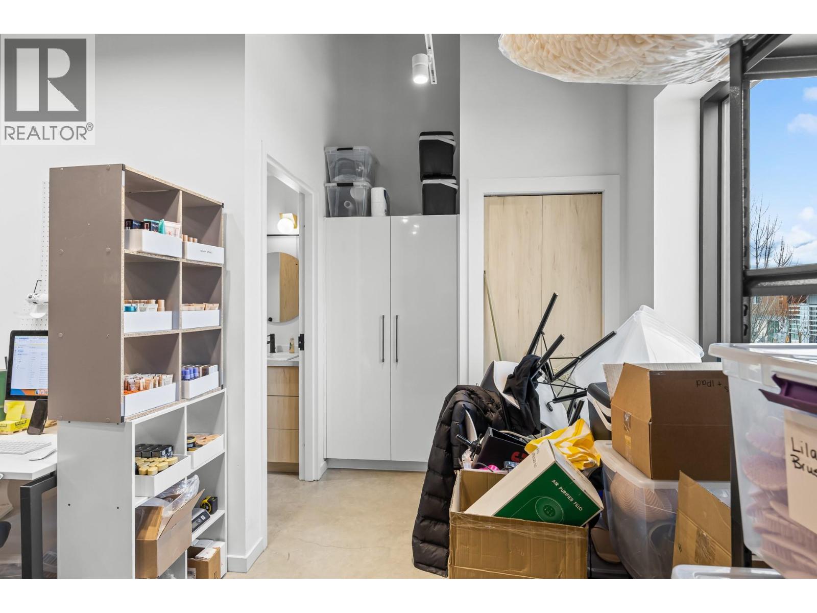 815 Vaughan Avenue Unit# 103
