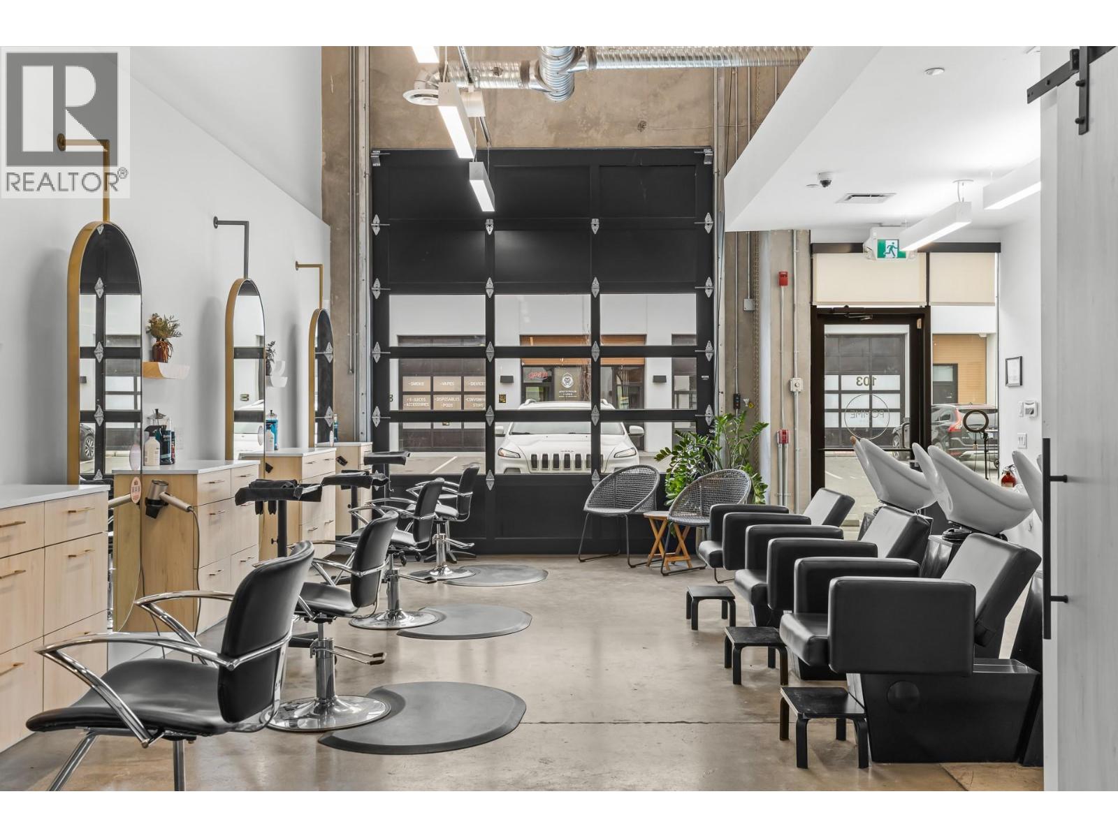 815 Vaughan Avenue Unit# 103