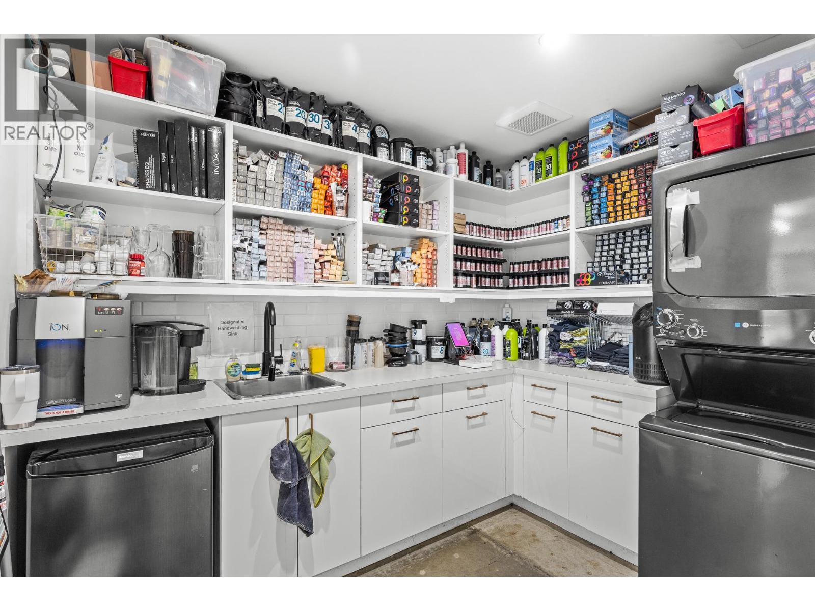 815 Vaughan Avenue Unit# 103
