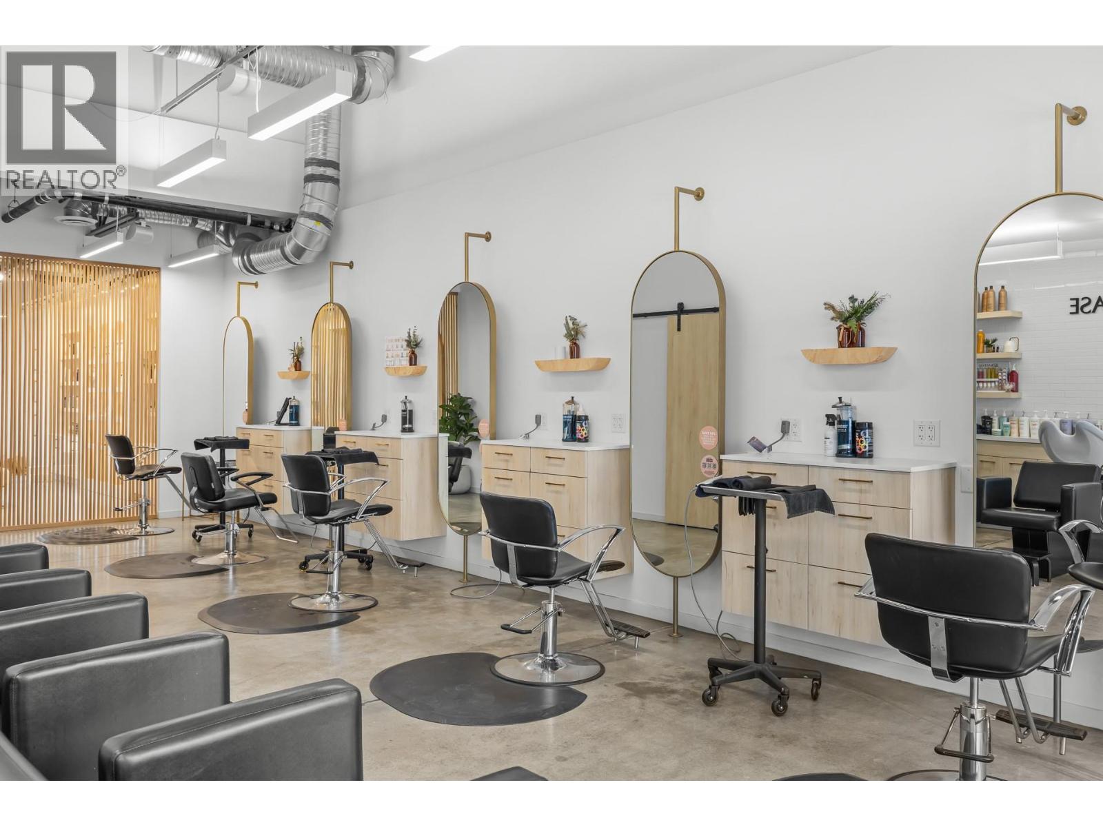 815 Vaughan Avenue Unit# 103
