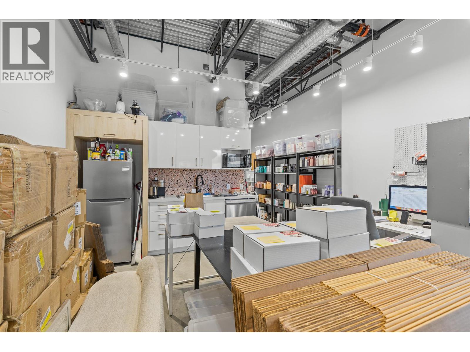 815 Vaughan Avenue Unit# 103