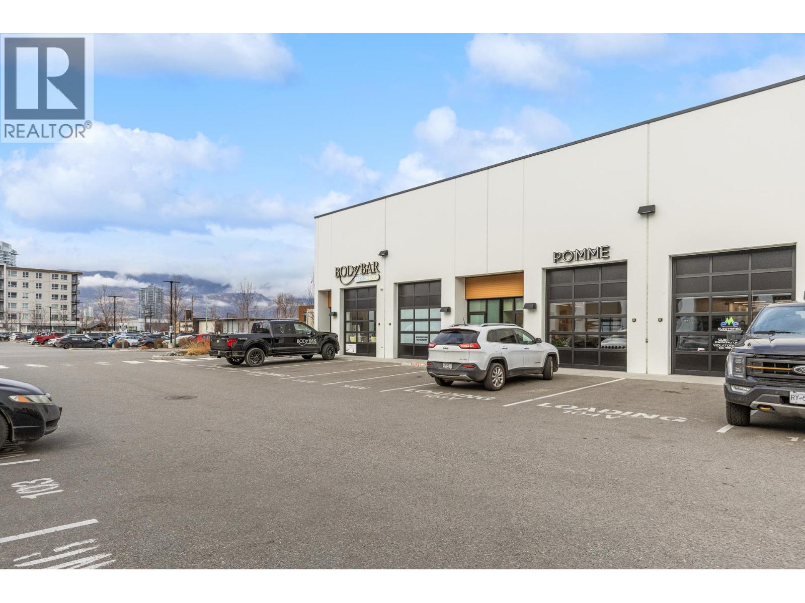 815 Vaughan Avenue Unit# 103