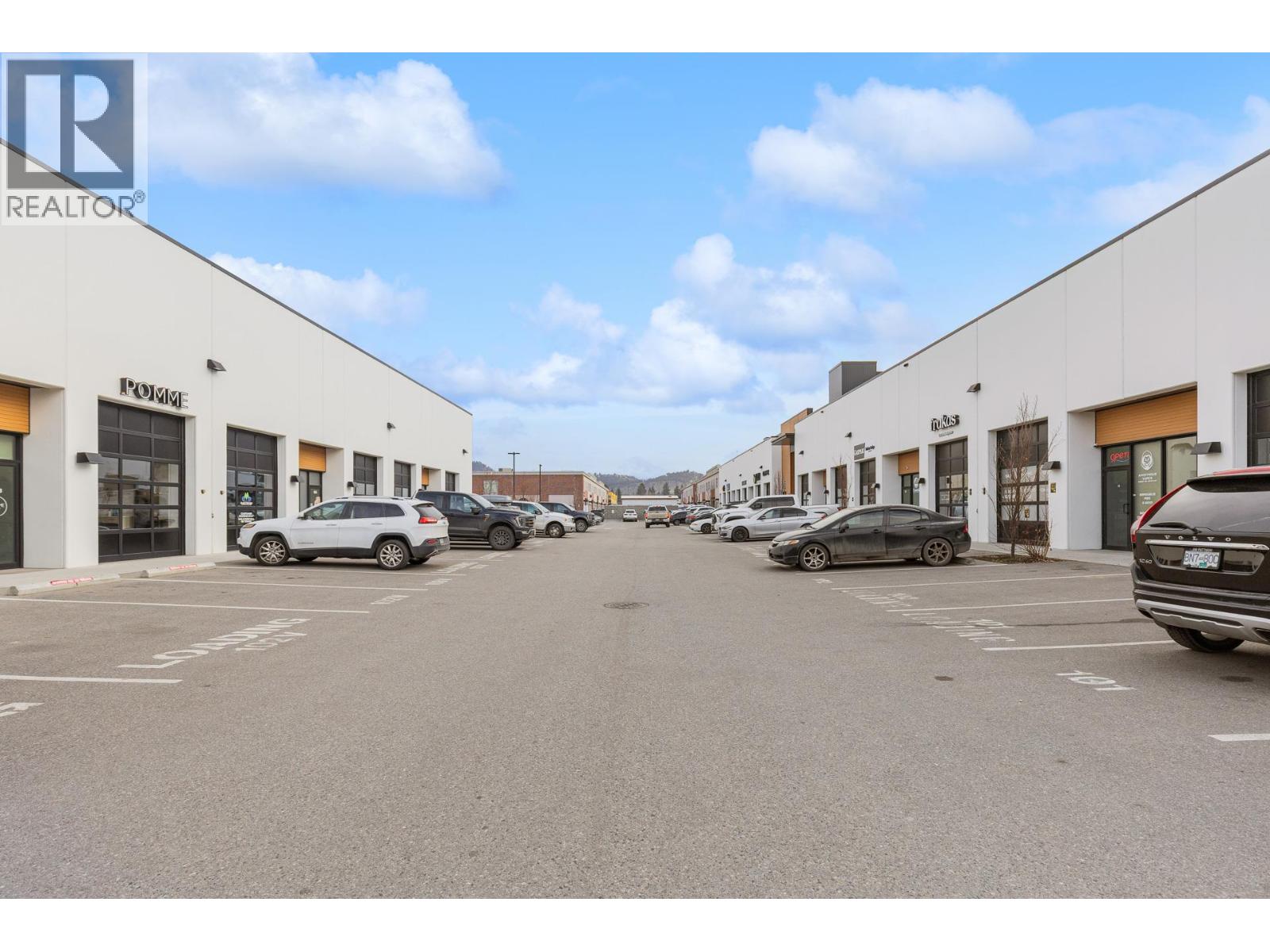 815 Vaughan Avenue Unit# 103