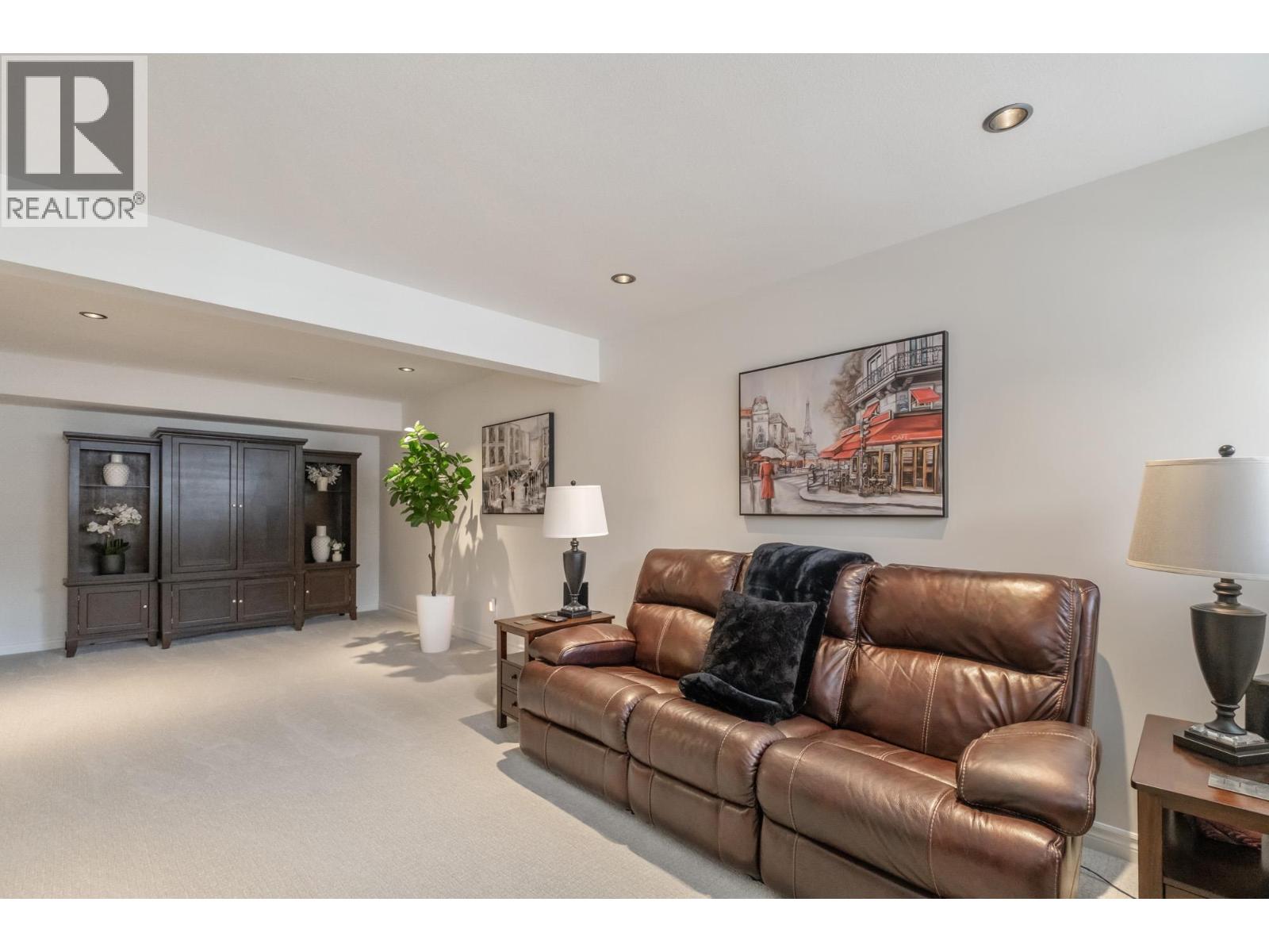 393 Rio Drive S