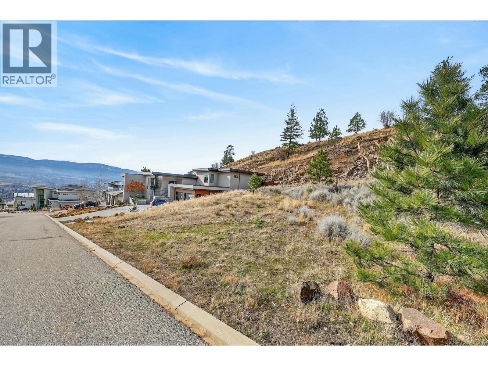 720 Pinehaven Court