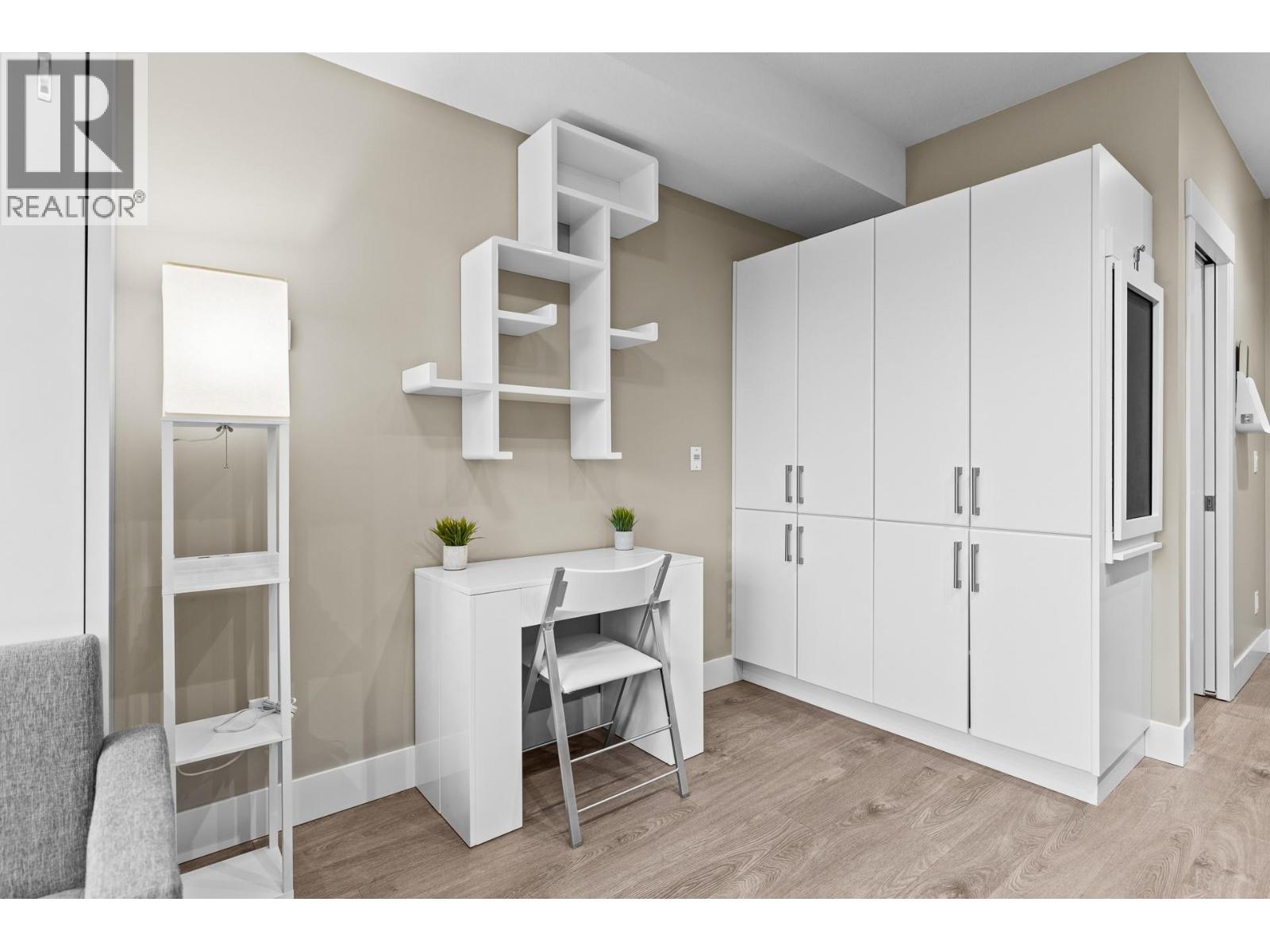 925 Leon Avenue Unit# 430