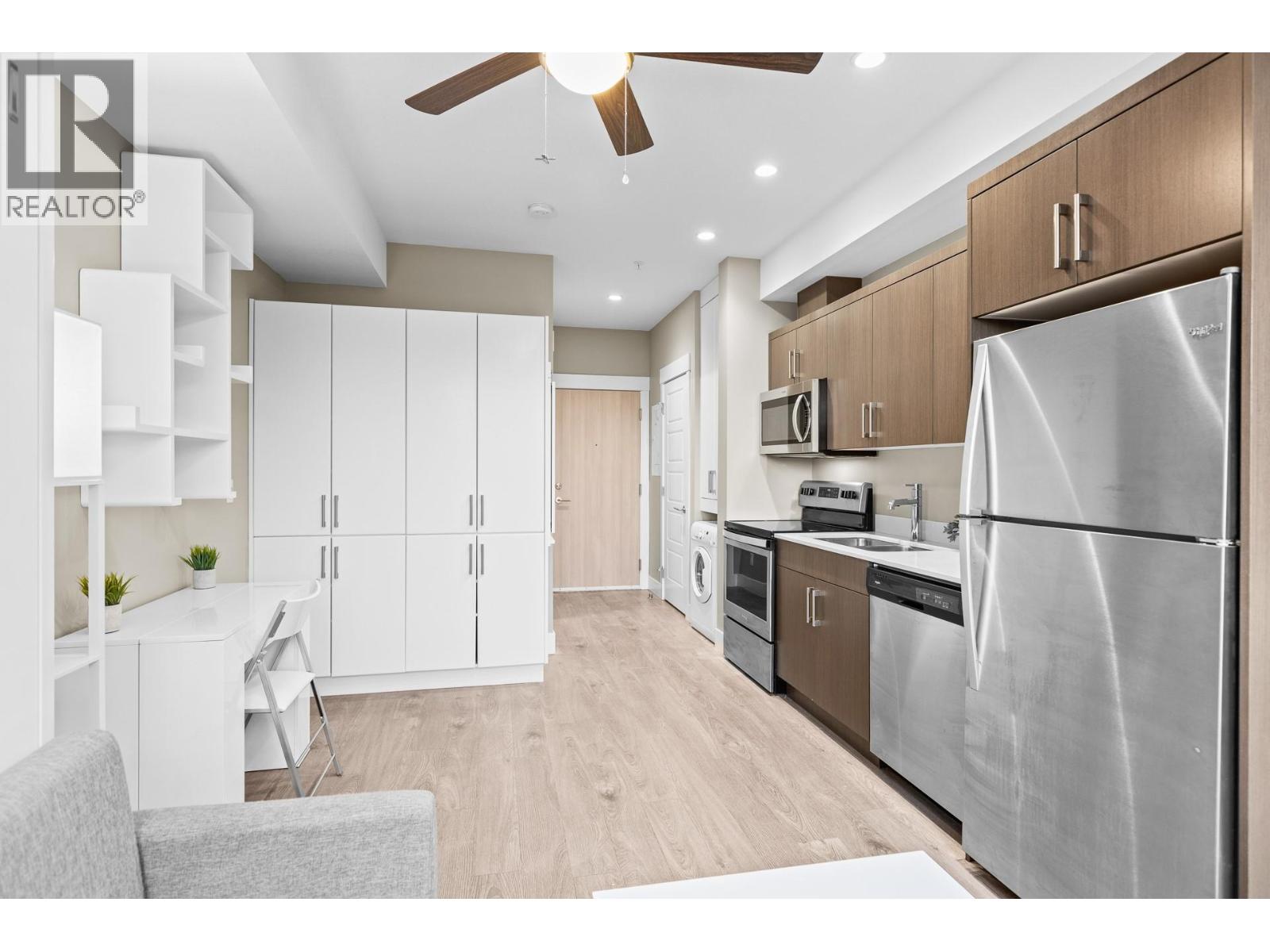 925 Leon Avenue Unit# 430