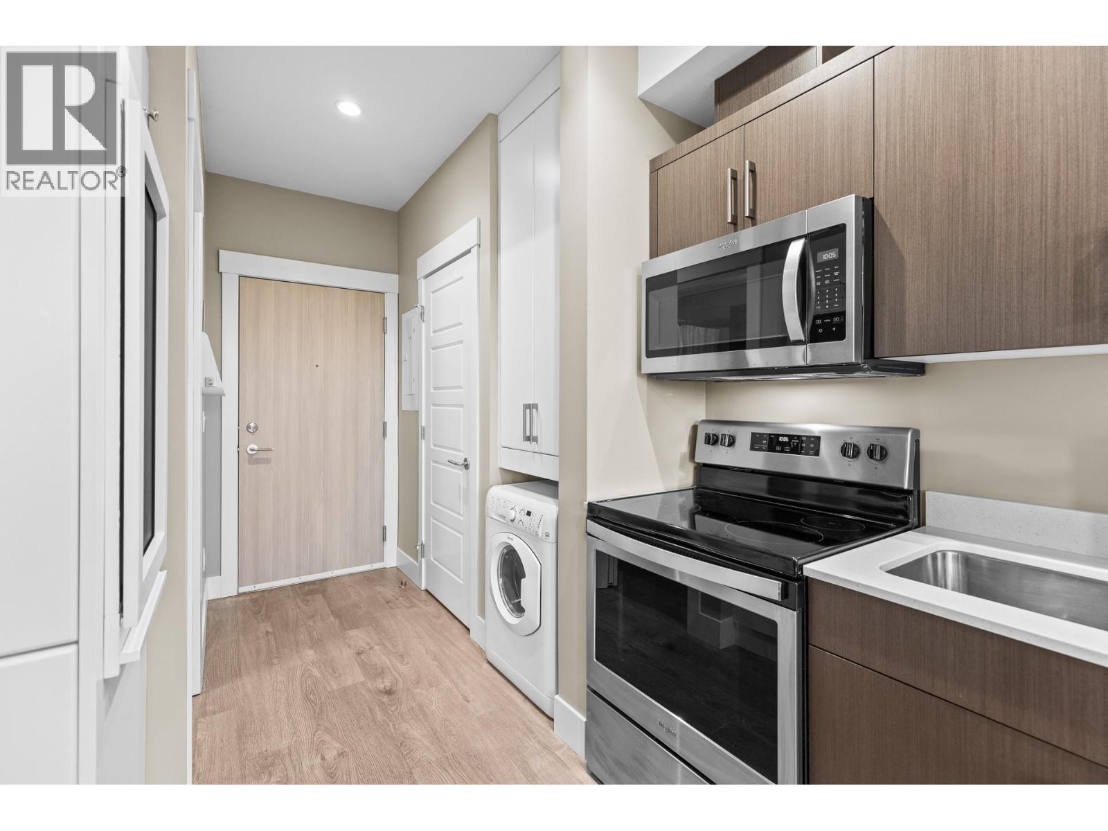 925 Leon Avenue Unit# 430