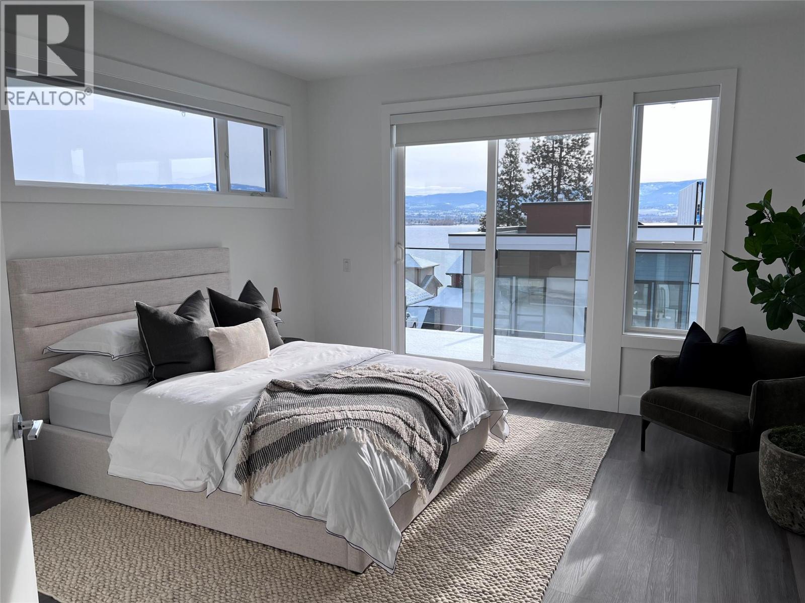 2100 CAMPBELL Road Unit# 170