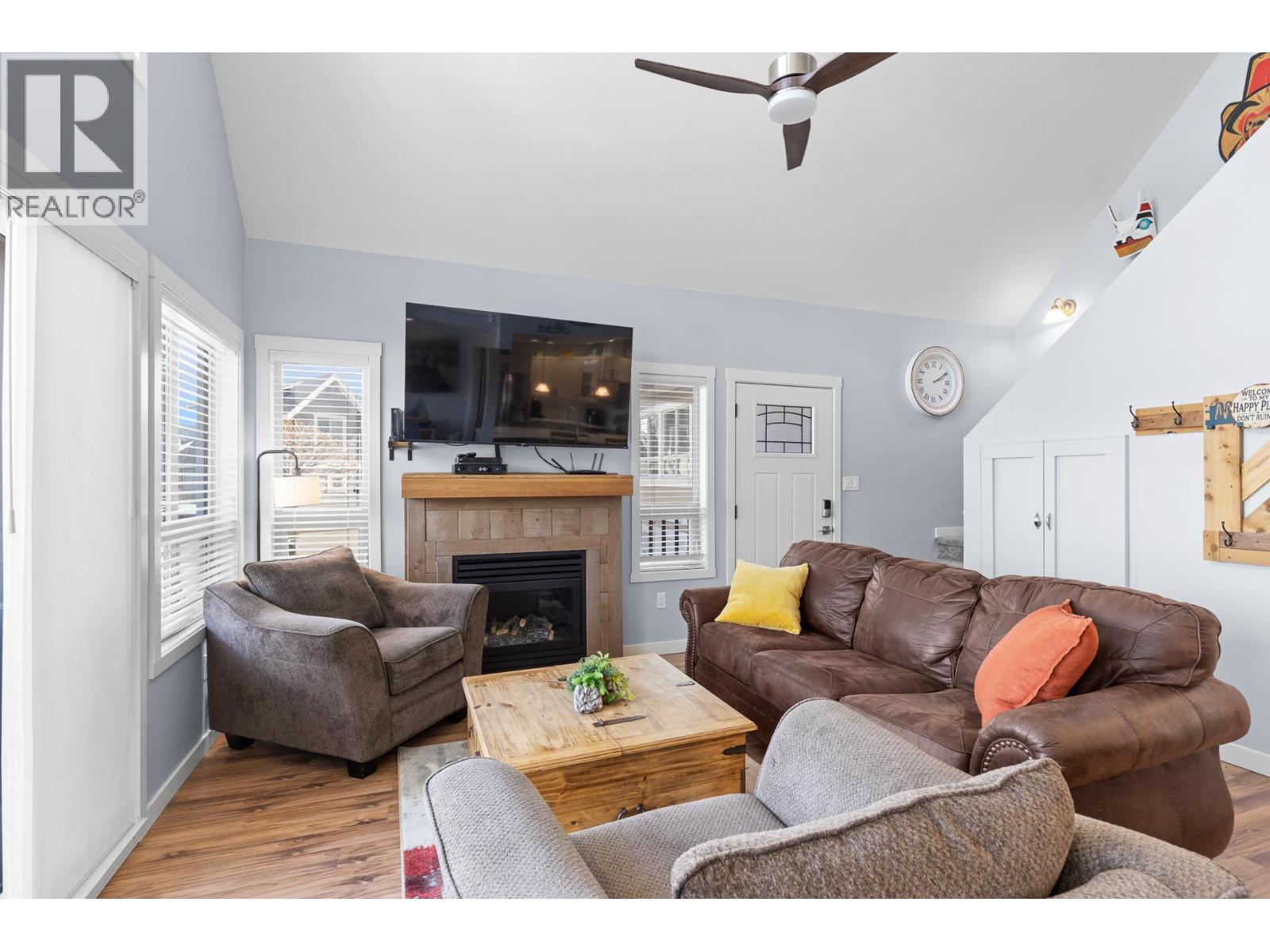 6844 Santiago Loop