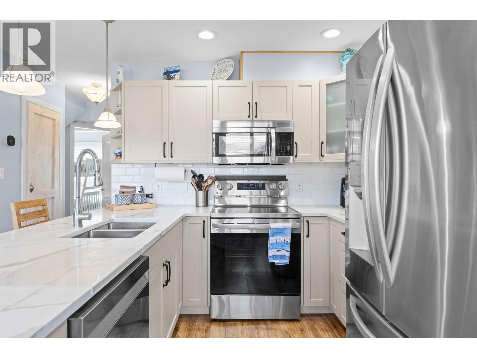6844 Santiago Loop