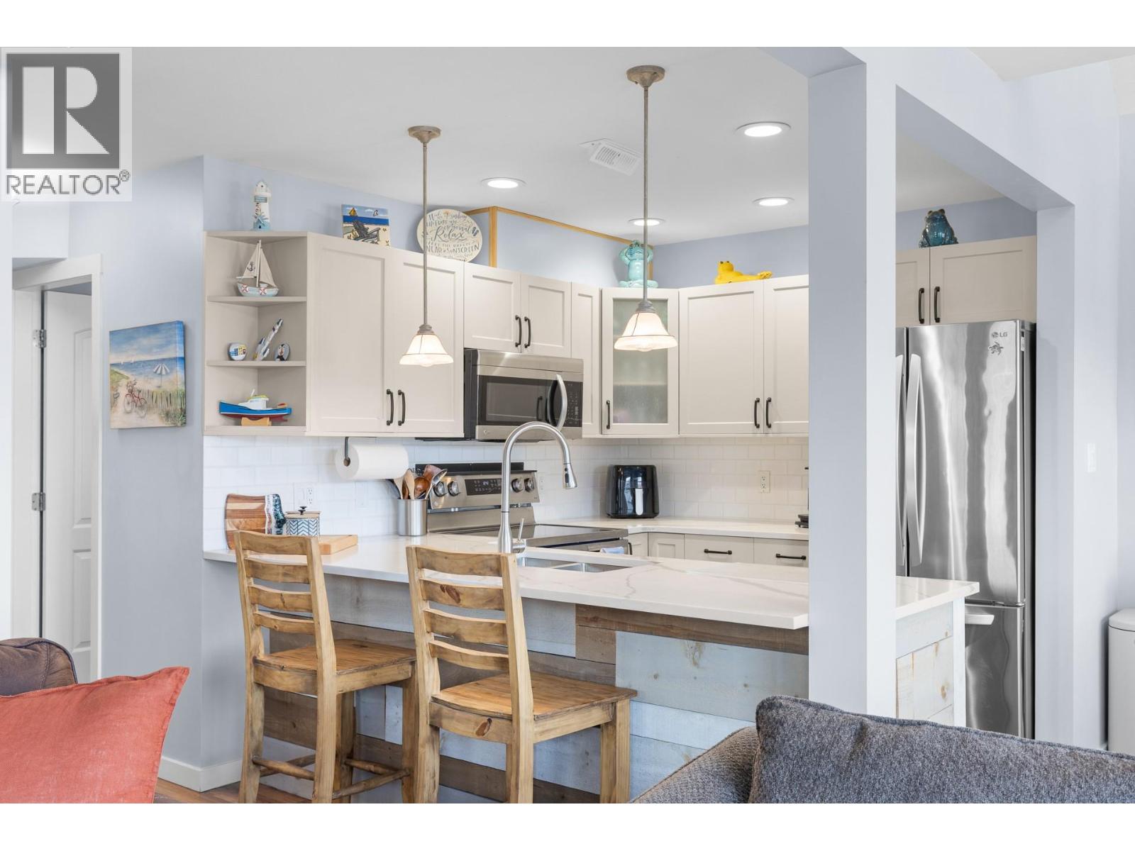 6844 Santiago Loop