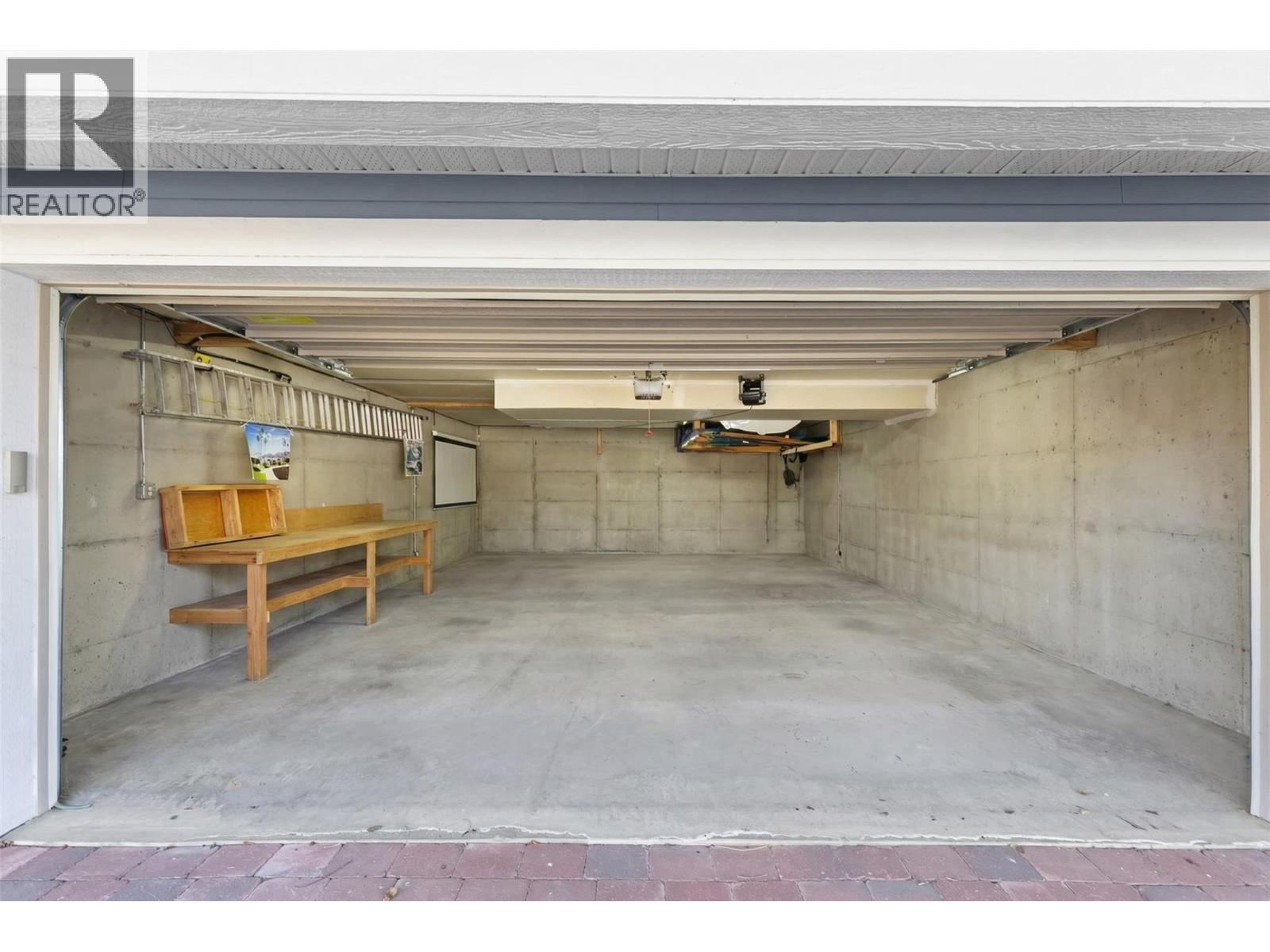 6844 Santiago Loop