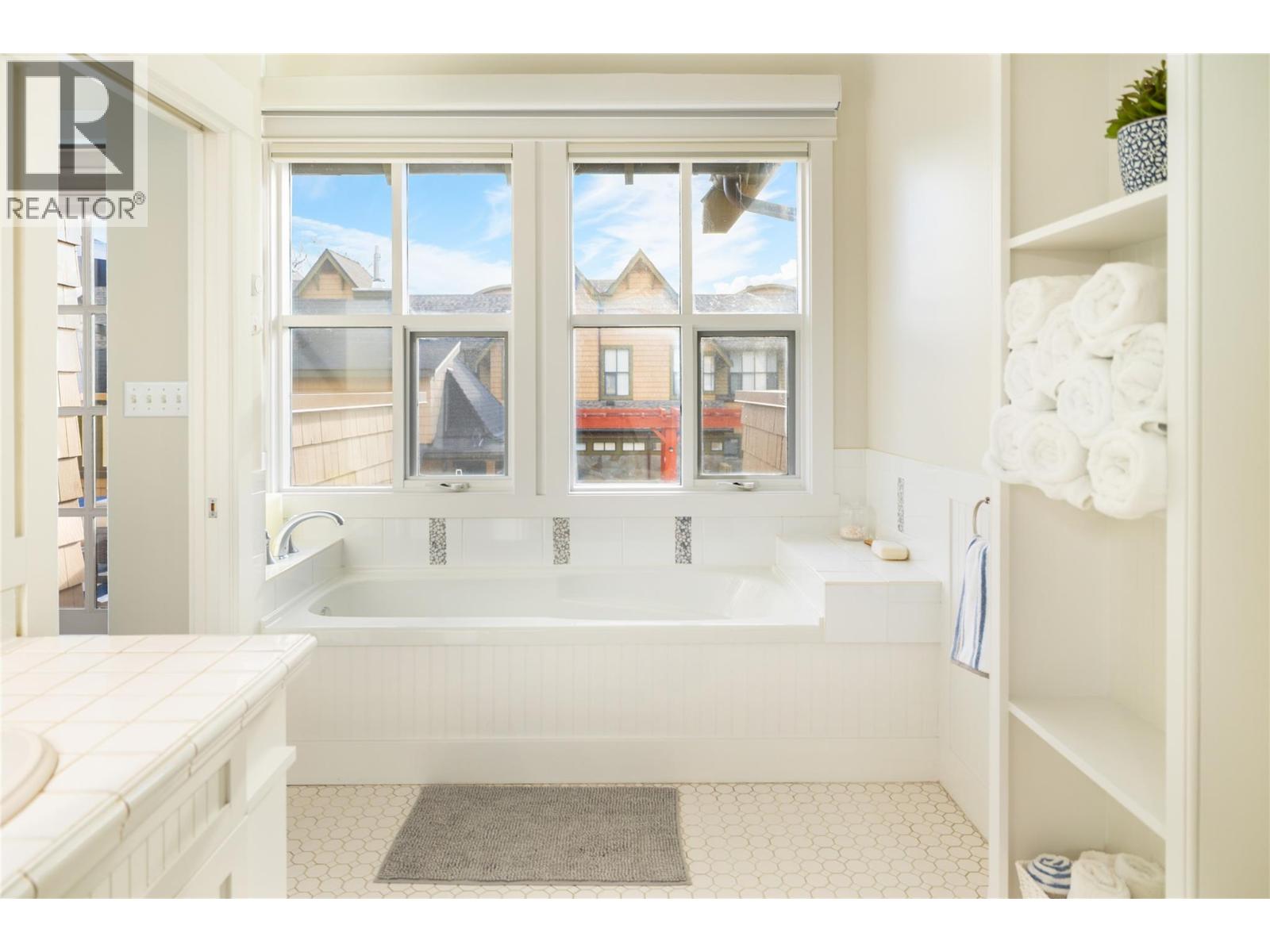 3880 Truswell Road Unit# 124
