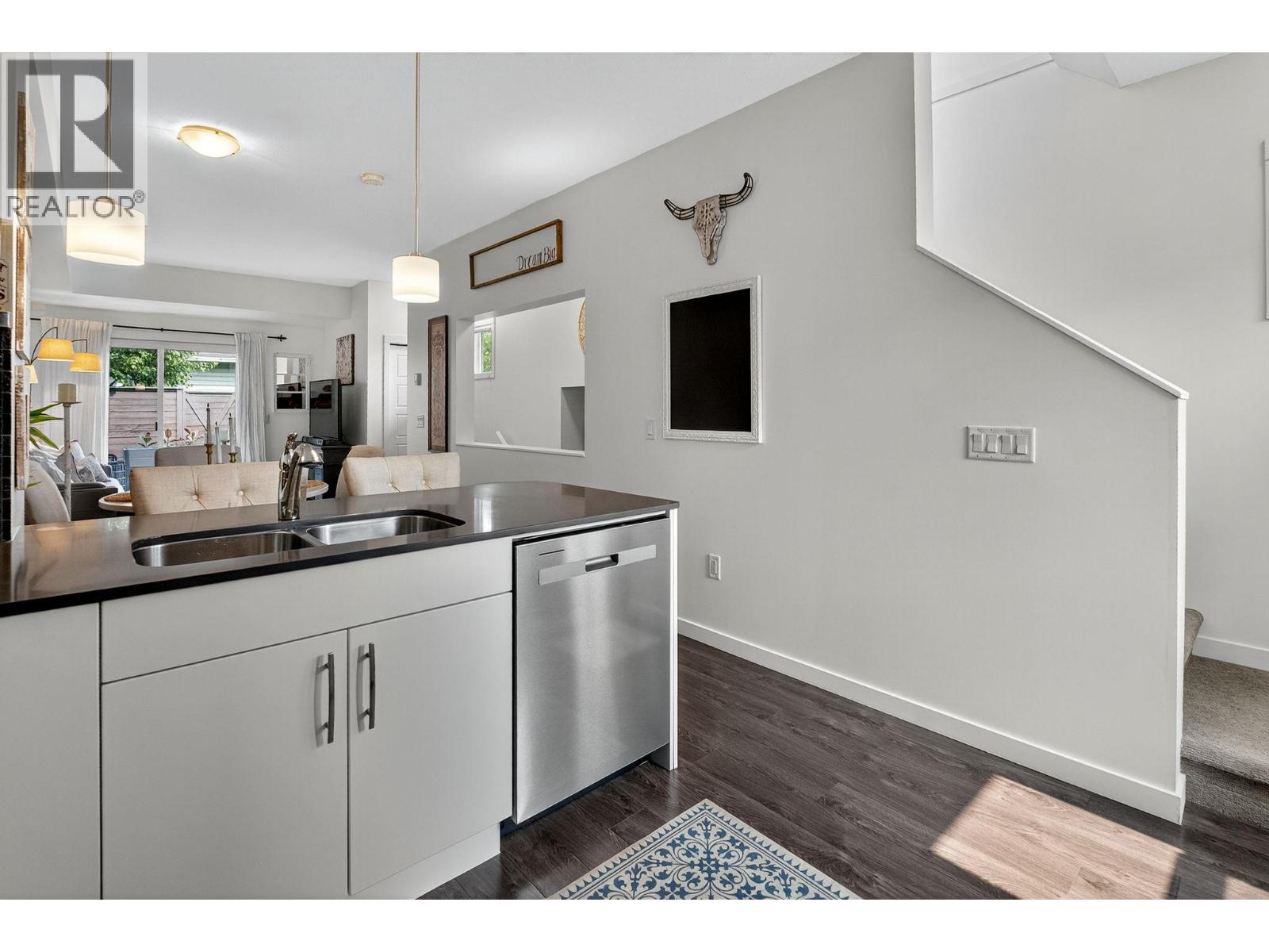 680 Old Meadows Road Unit# 30