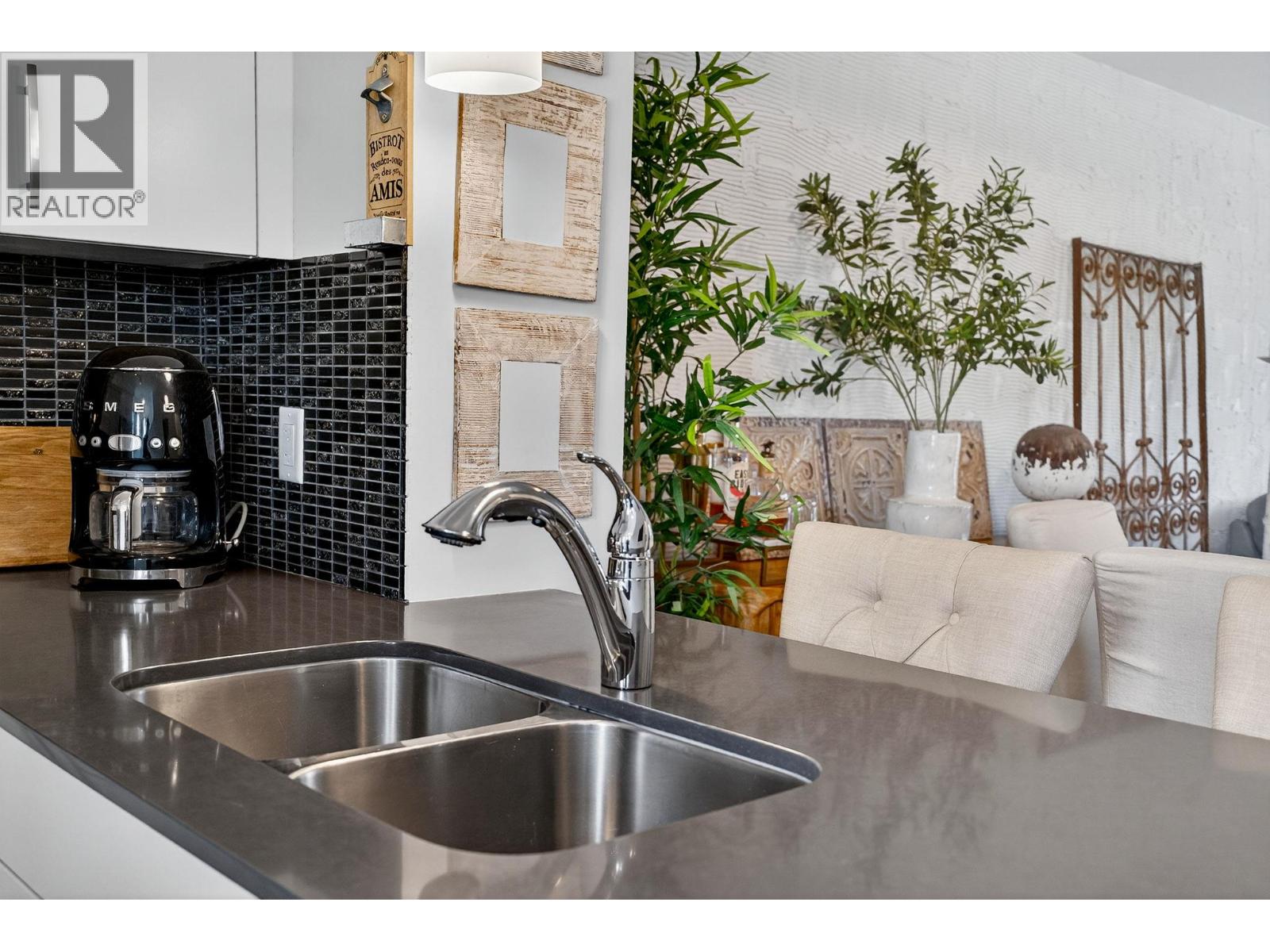 680 Old Meadows Road Unit# 30