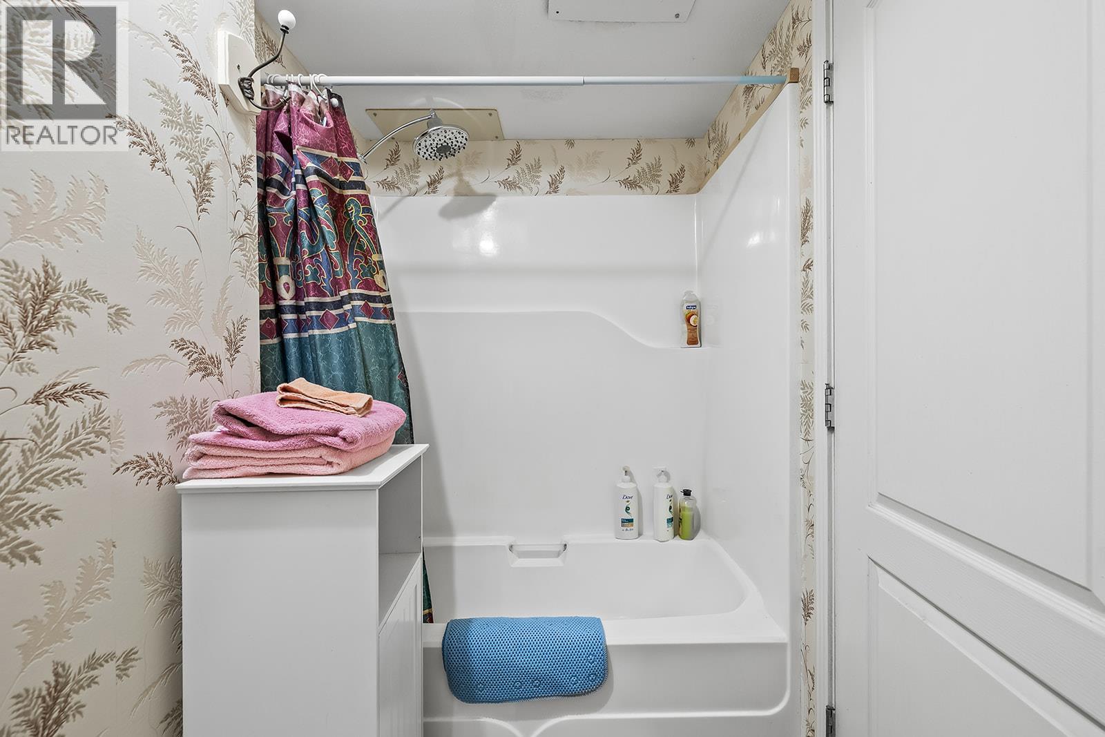 1282 Lakeview Cove Place