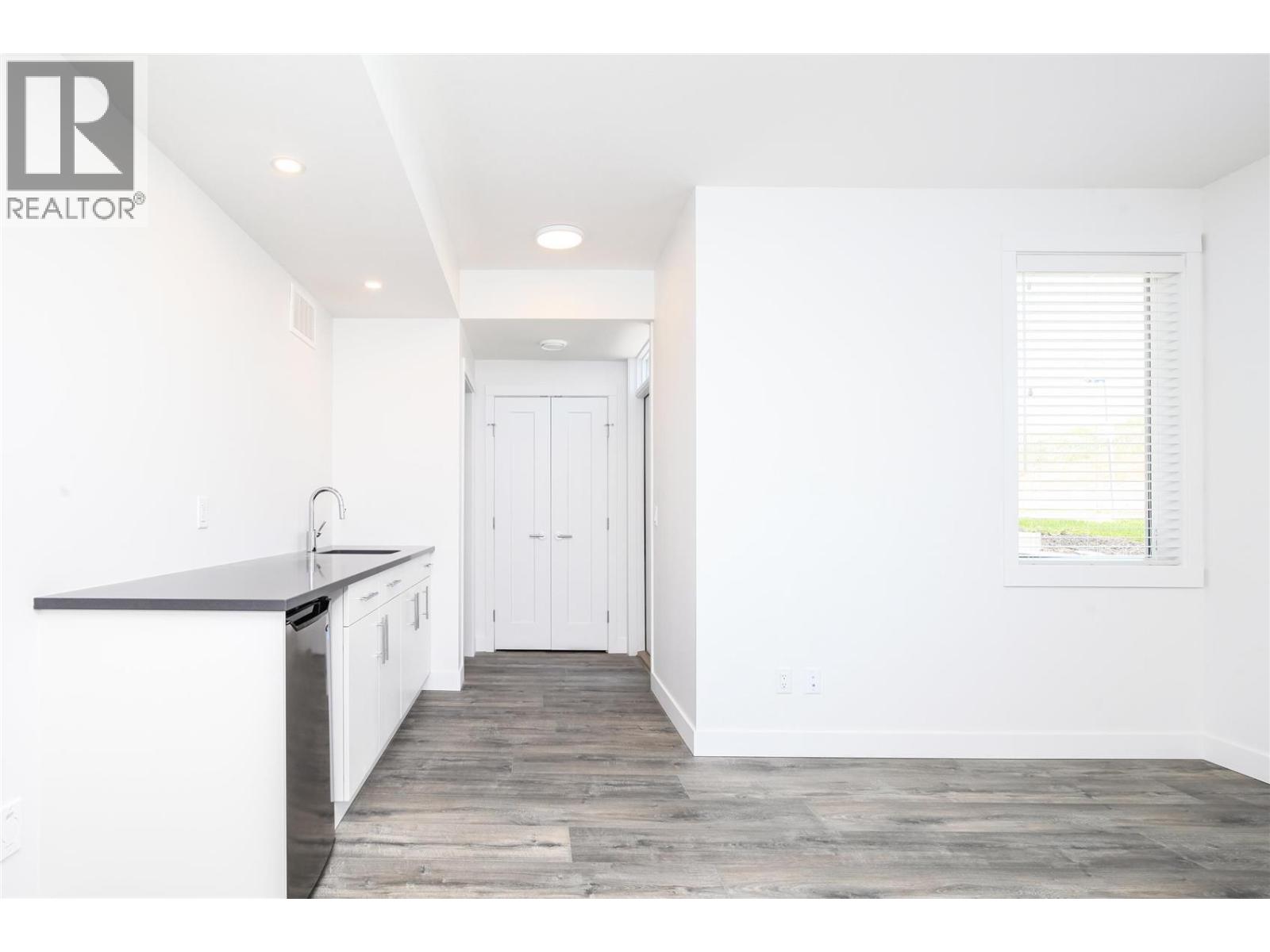 610 Academy Way Unit# 114