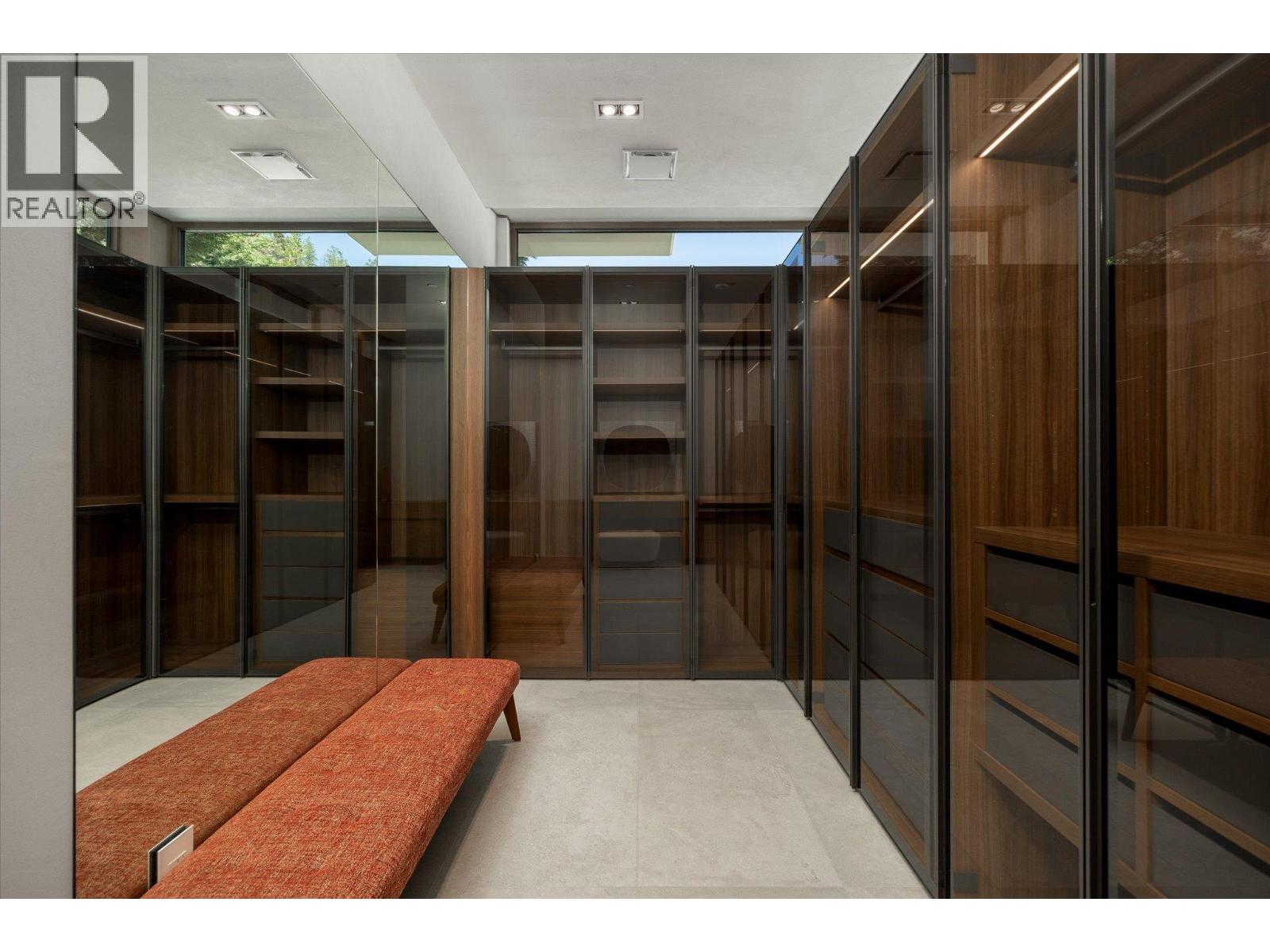 180 Sheerwater Court Unit# 20