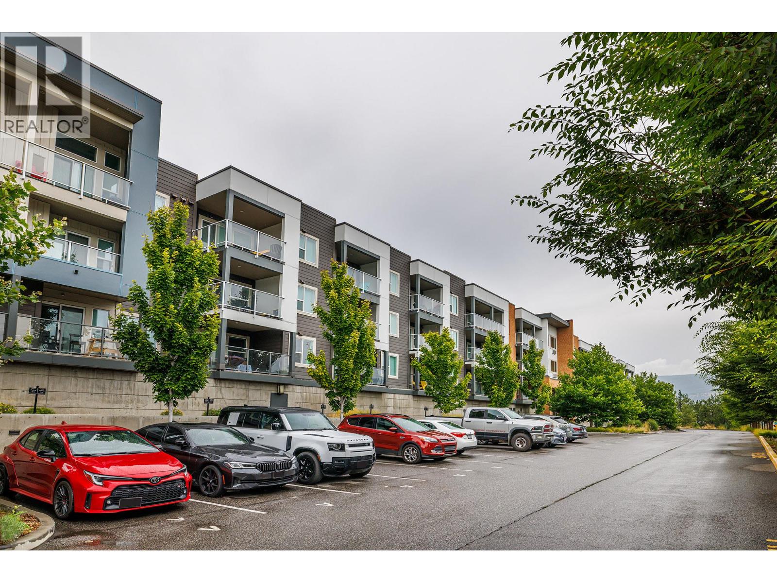 725 Academy Way Unit# PH18