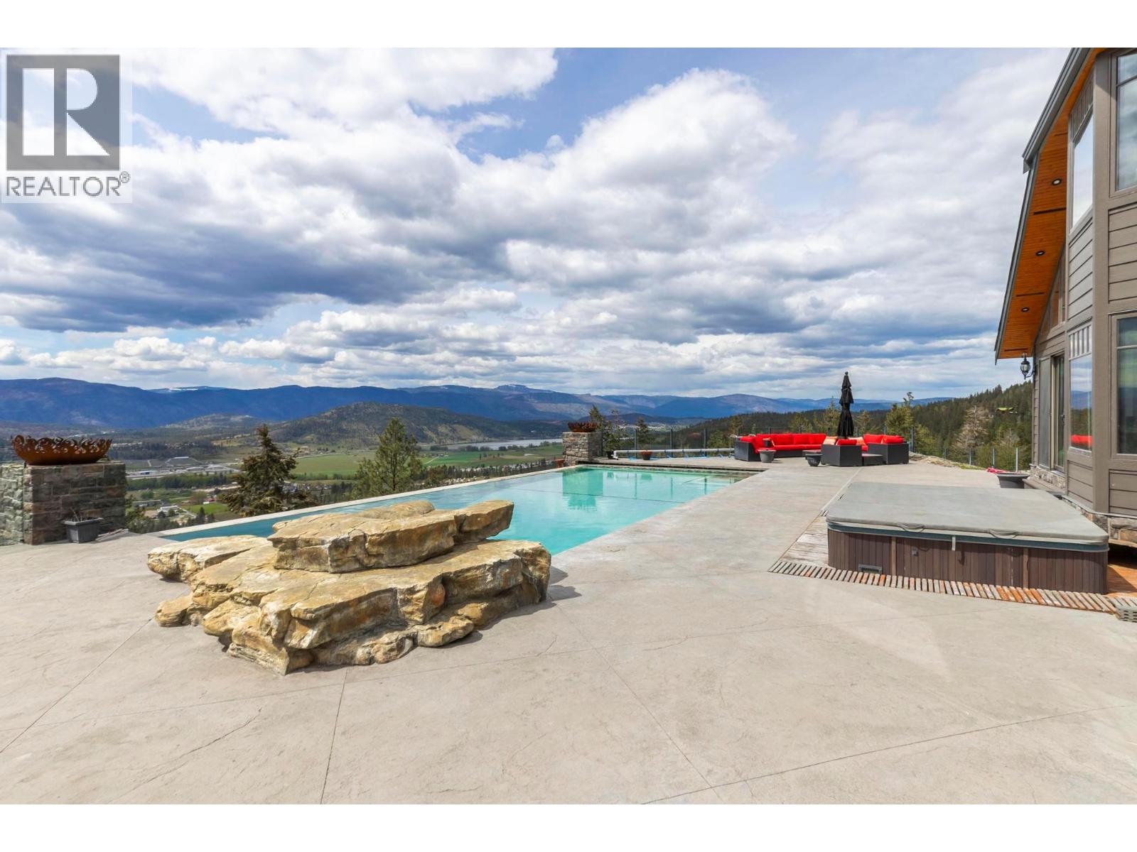 5774 Deadpine Drive