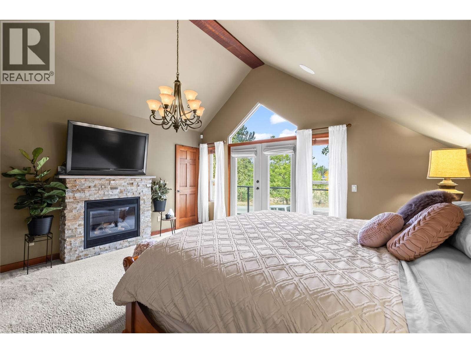 1682 Larkridge Court