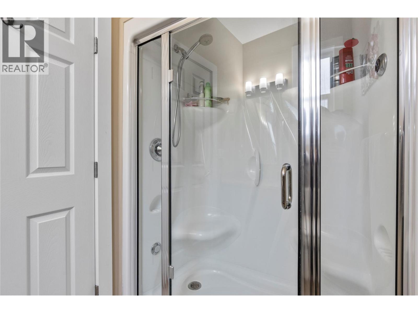 6754 La Palma Loop