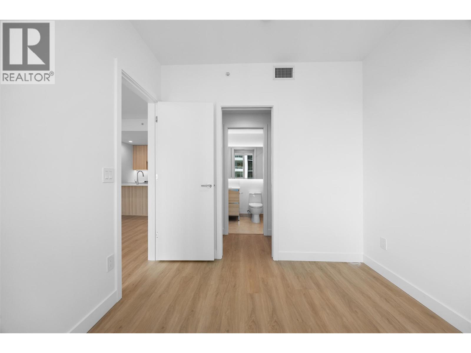 238 Leon Avenue Unit# 1403