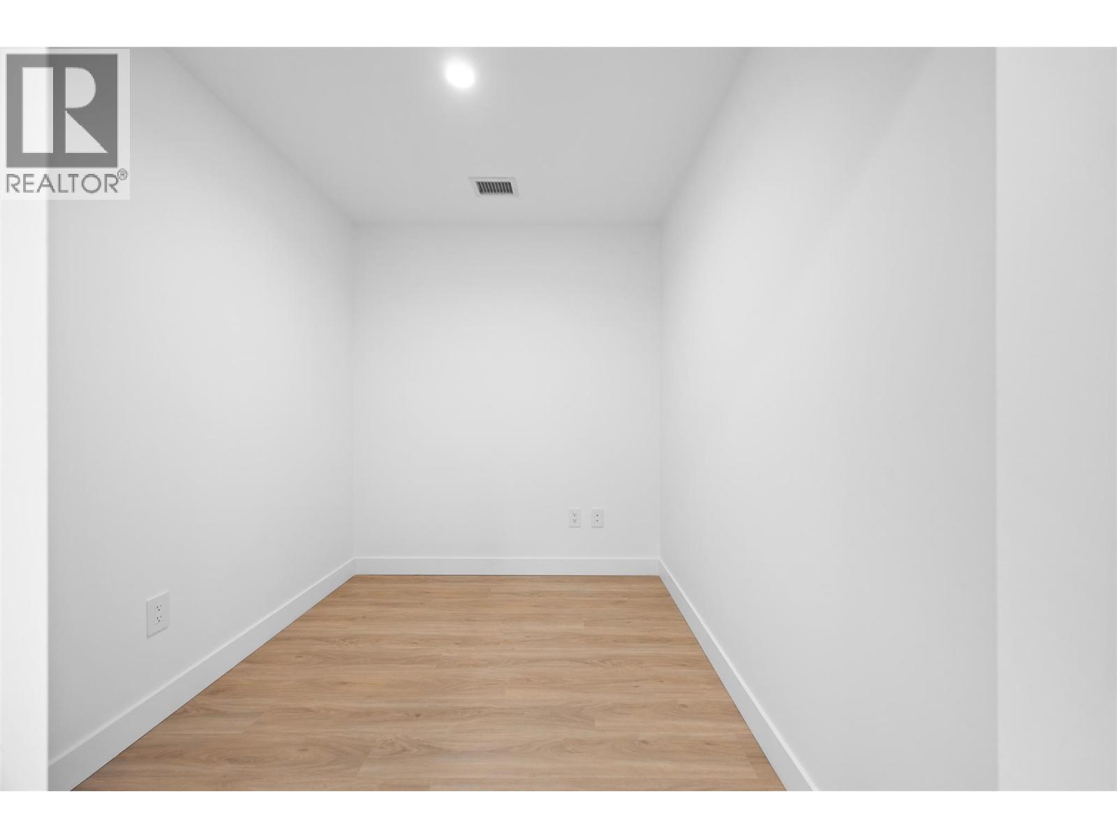 238 Leon Avenue Unit# 1403