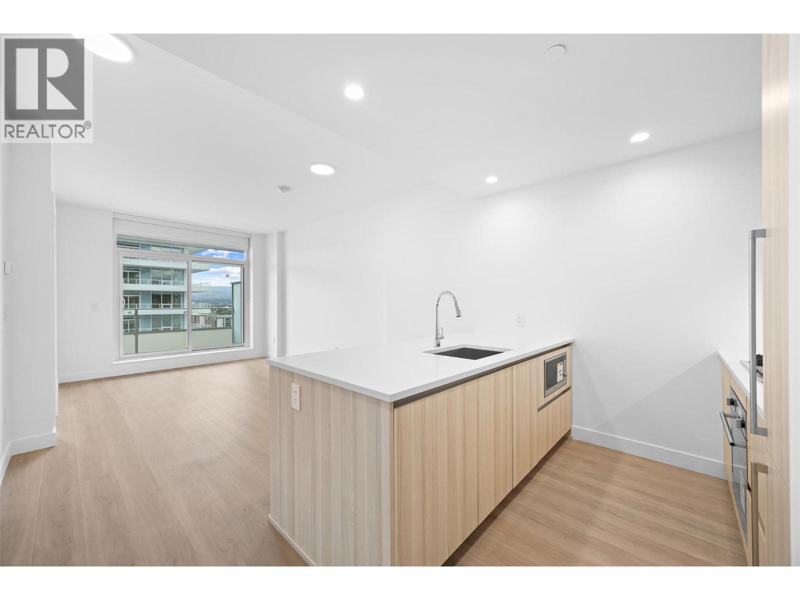 238 Leon Avenue Unit# 1403