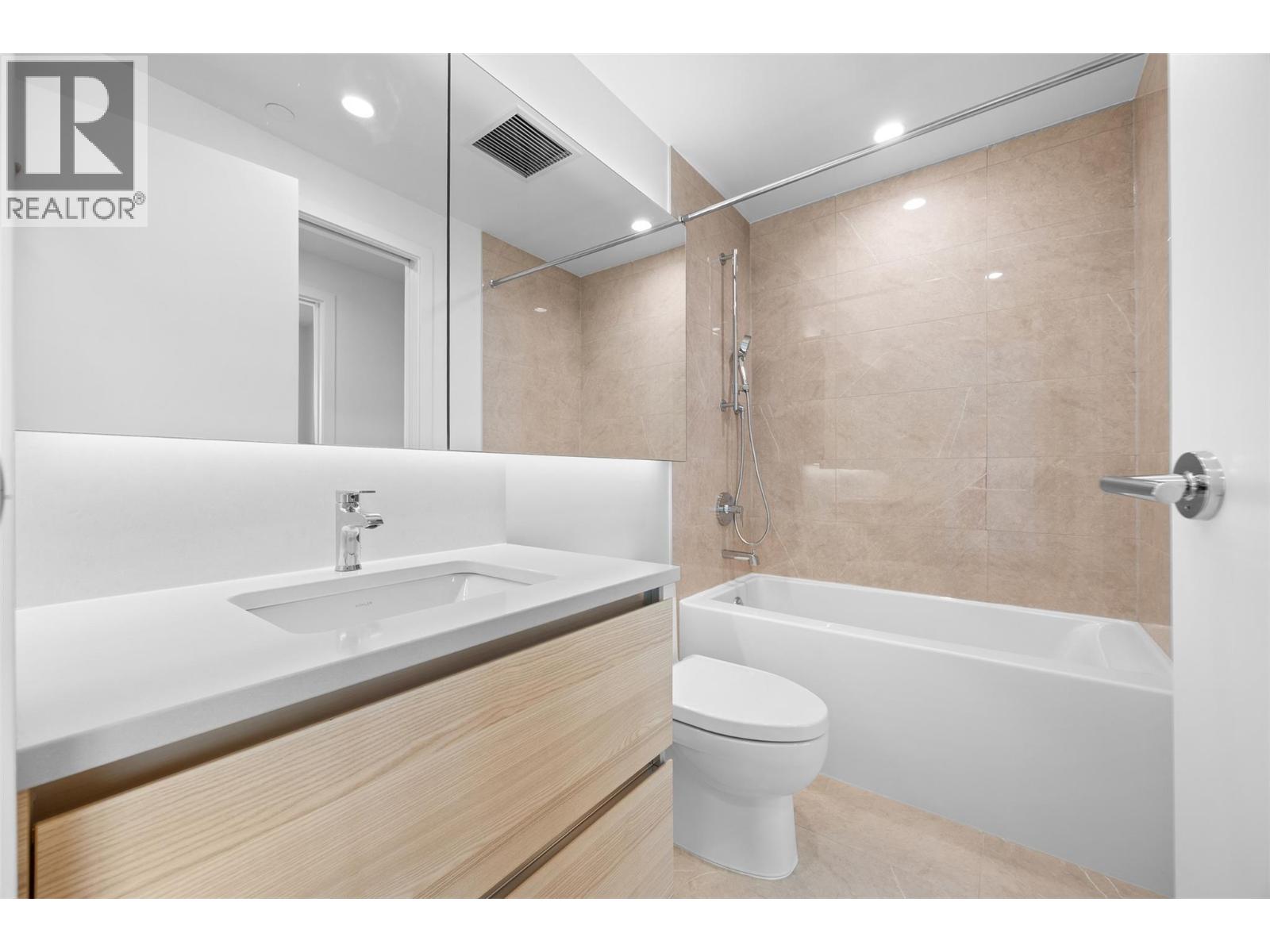 238 Leon Avenue Unit# 1403