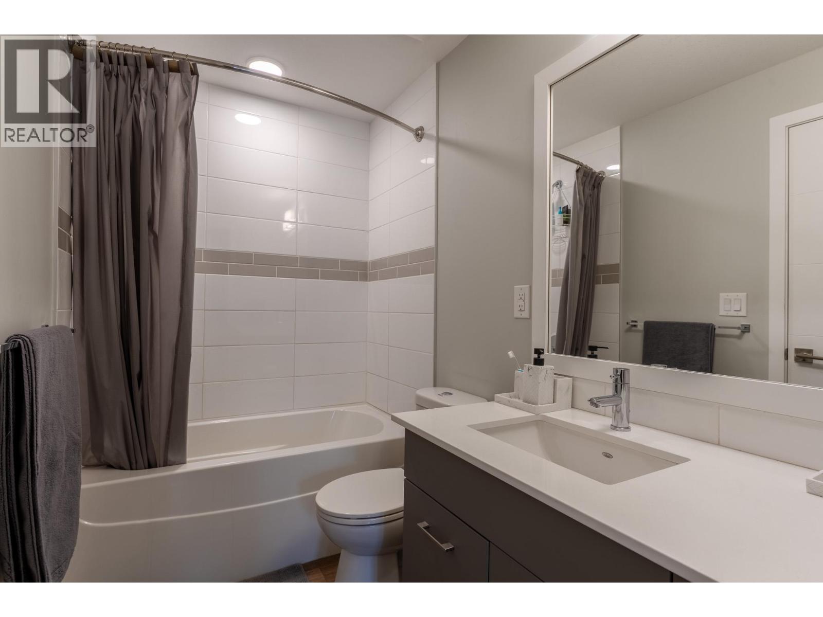 722 Valley Road Unit# 101